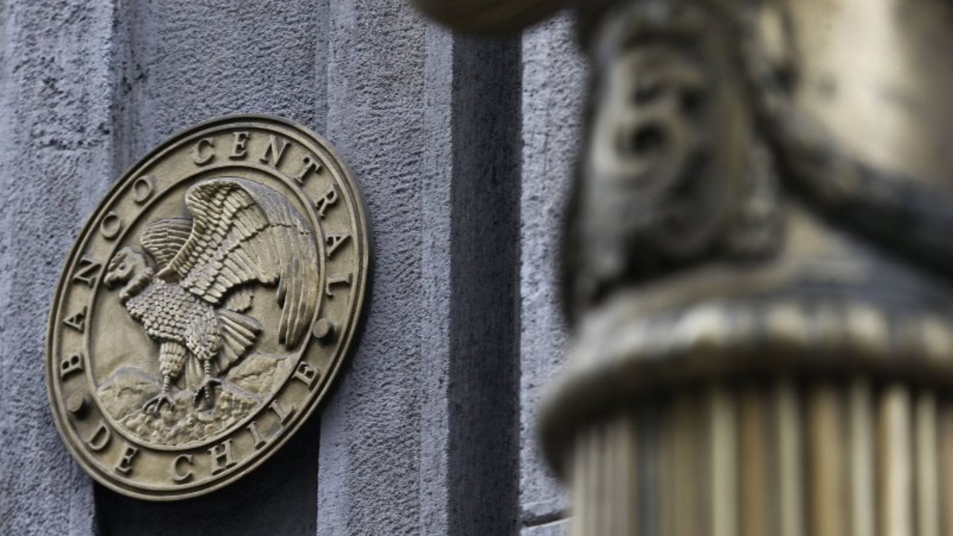 Banco Central acordó reducir la tasa de política monetaria en 50 puntos