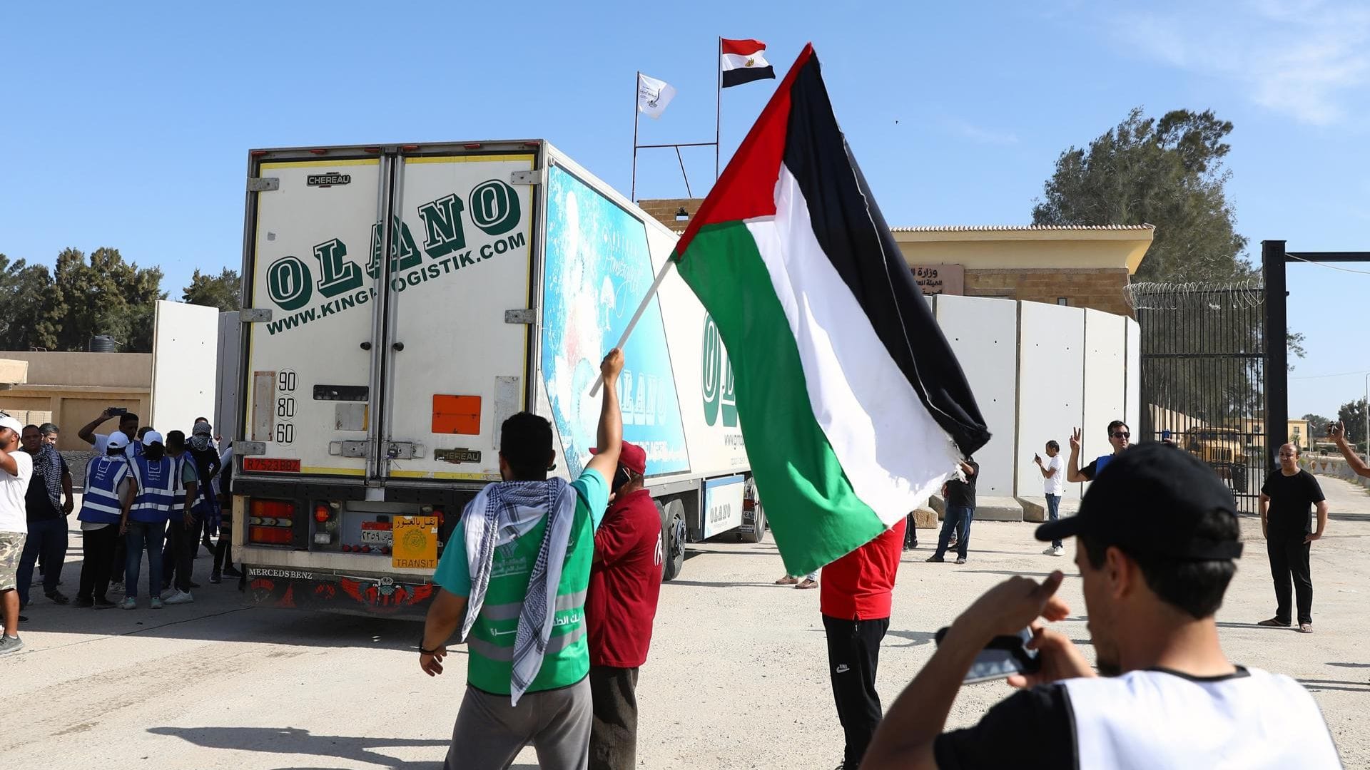 Cruz Roja alerta que ayuda humanitaria que entró a Gaza será solo para hospitales y no incluye agua