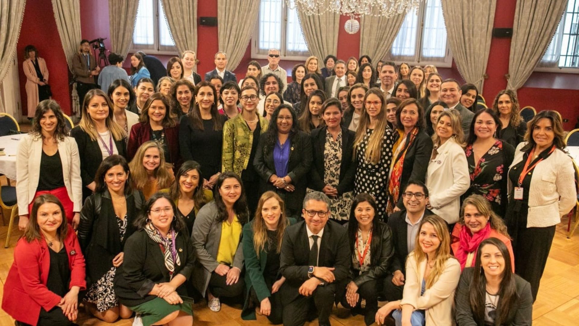 Essbio expuso su experiencia en equidad de género durante Encuentro de Empresas IPG en La Moneda