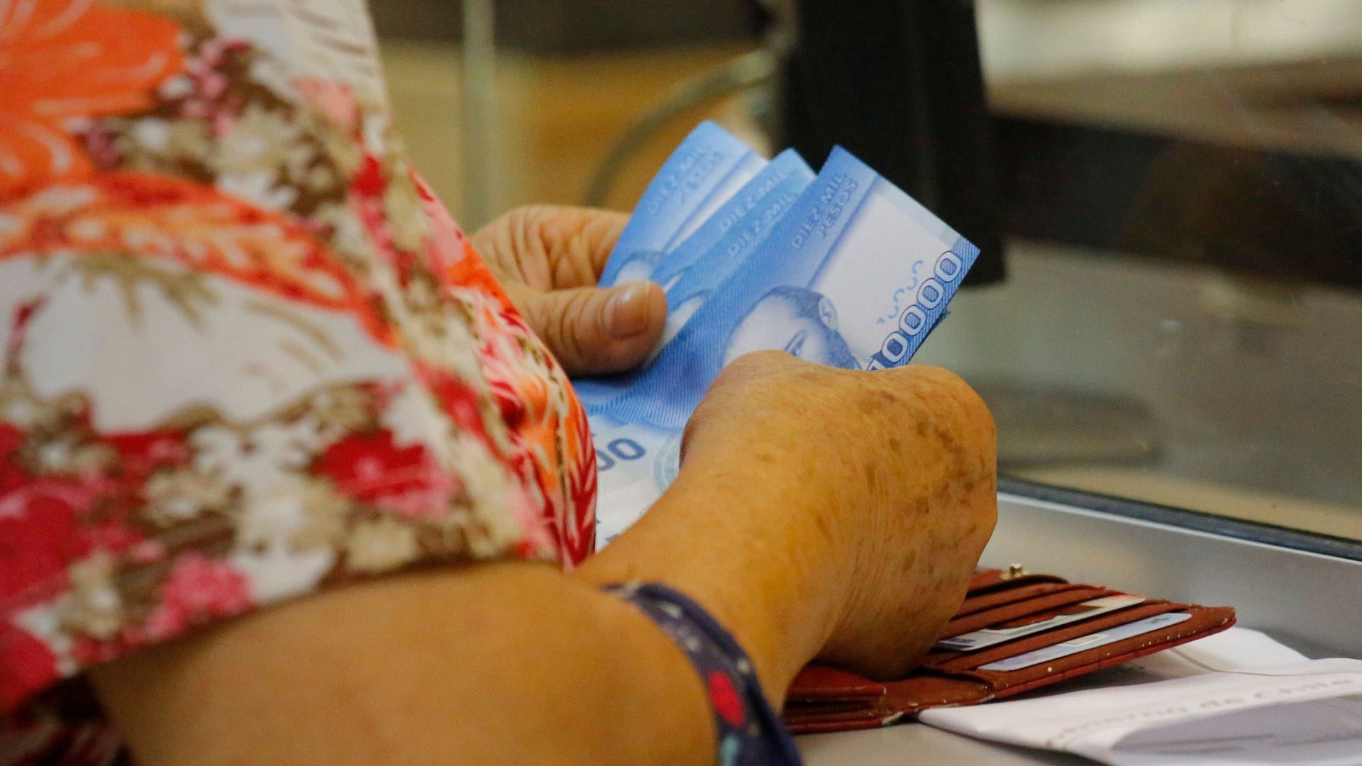 Bono al Trabajo de la Mujer: Conoce con tu RUT si te corresponde, montos y fecha de pago