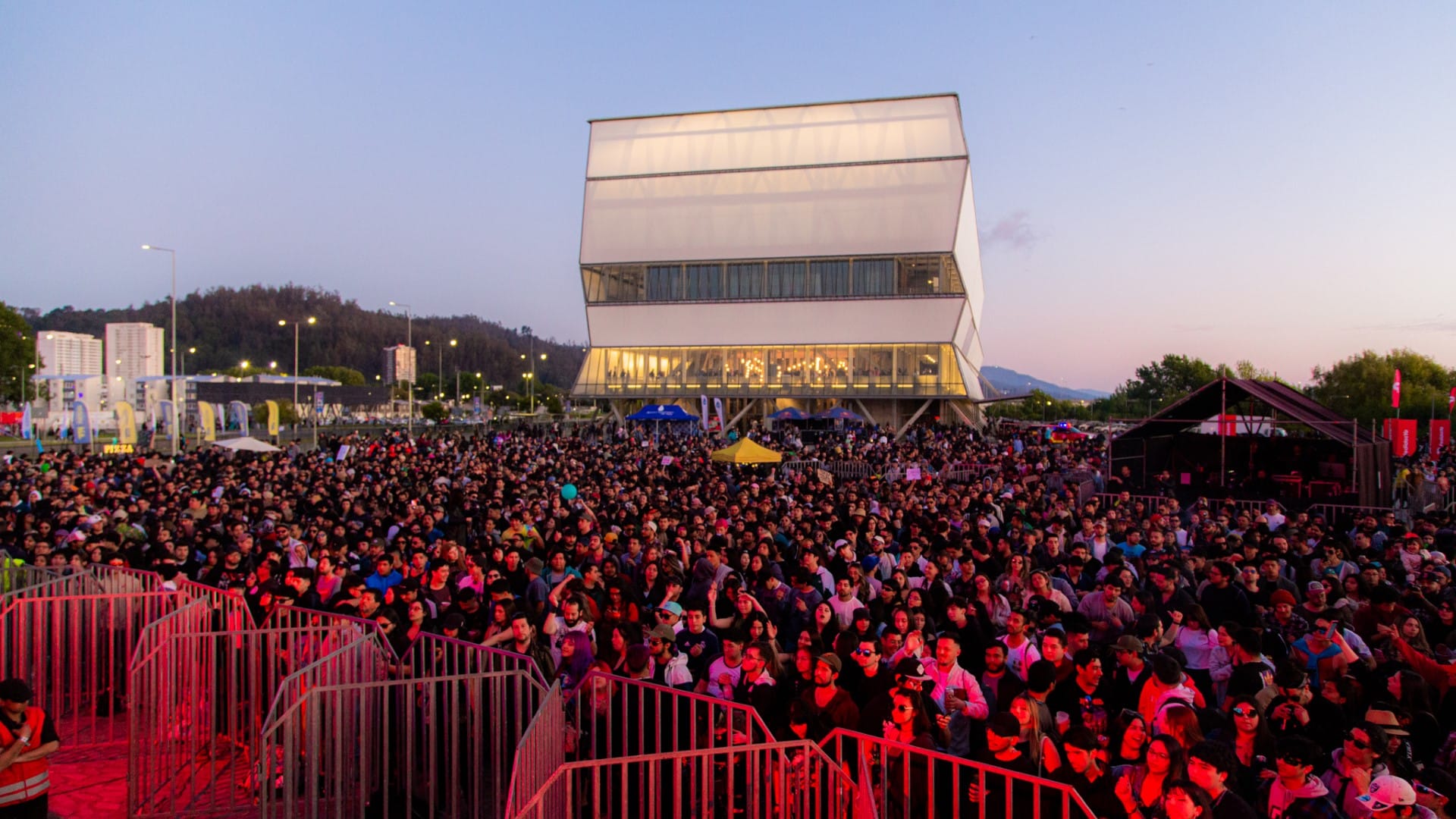 El REC 2023 no sólo trae música: La “Experiencia” estará llena de panoramas, food trucks, inclusión y emprendimientos