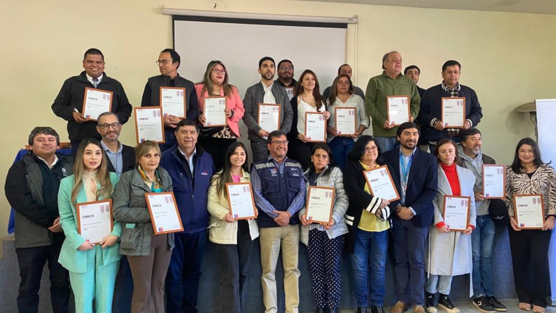 Pequeñas y medianas empresas beneficiadas por Programa Crece reciben $145 millones en Provincia de Arauco