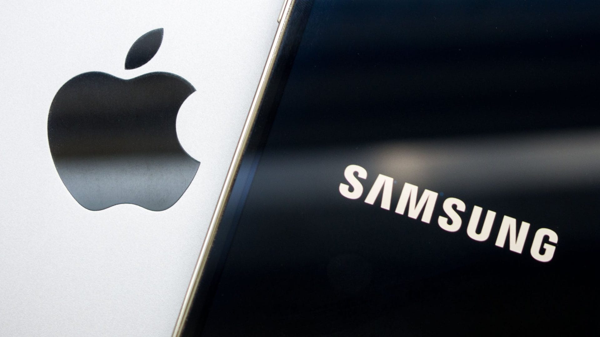 El futuro en tus manos: iPhone 15 Pro vs Samsung S23 Ultra