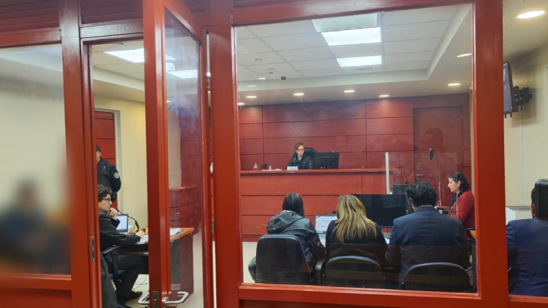 Amplían detención de acusado de instalar bombas de ruido en centros comerciales de Concepción