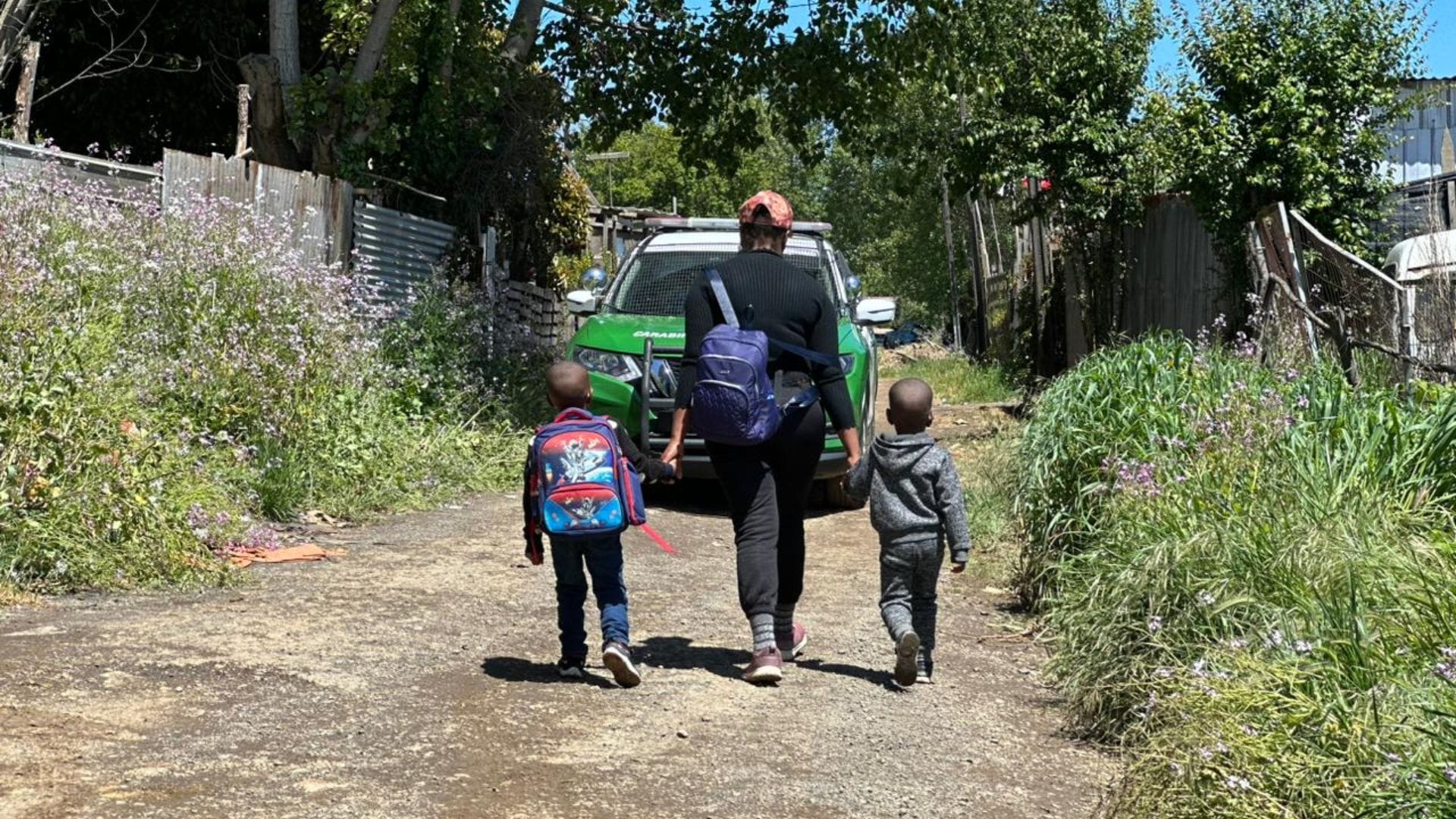 Servicios básicos como agua y luz: Las necesidades de los migrantes en el campamento de Coronel