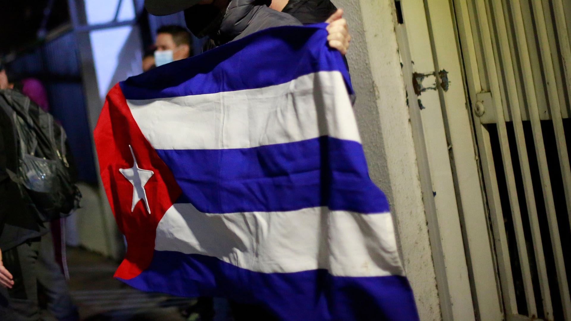 Editorial: Asilo a deportistas cubanos es más una cuestión de Derechos Humanos que de política