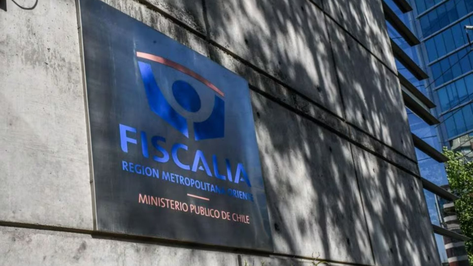 Decretan arresto domiciliario a adulto mayor tras dar muerte a adolescente en asalto en La Reina