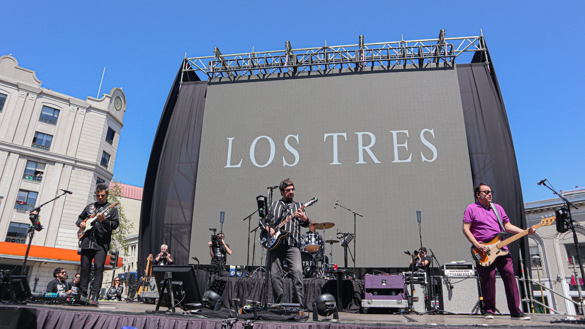 La Revuelta de Los Tres sumó shows en Santiago, Antofagasta y Puerto Montt