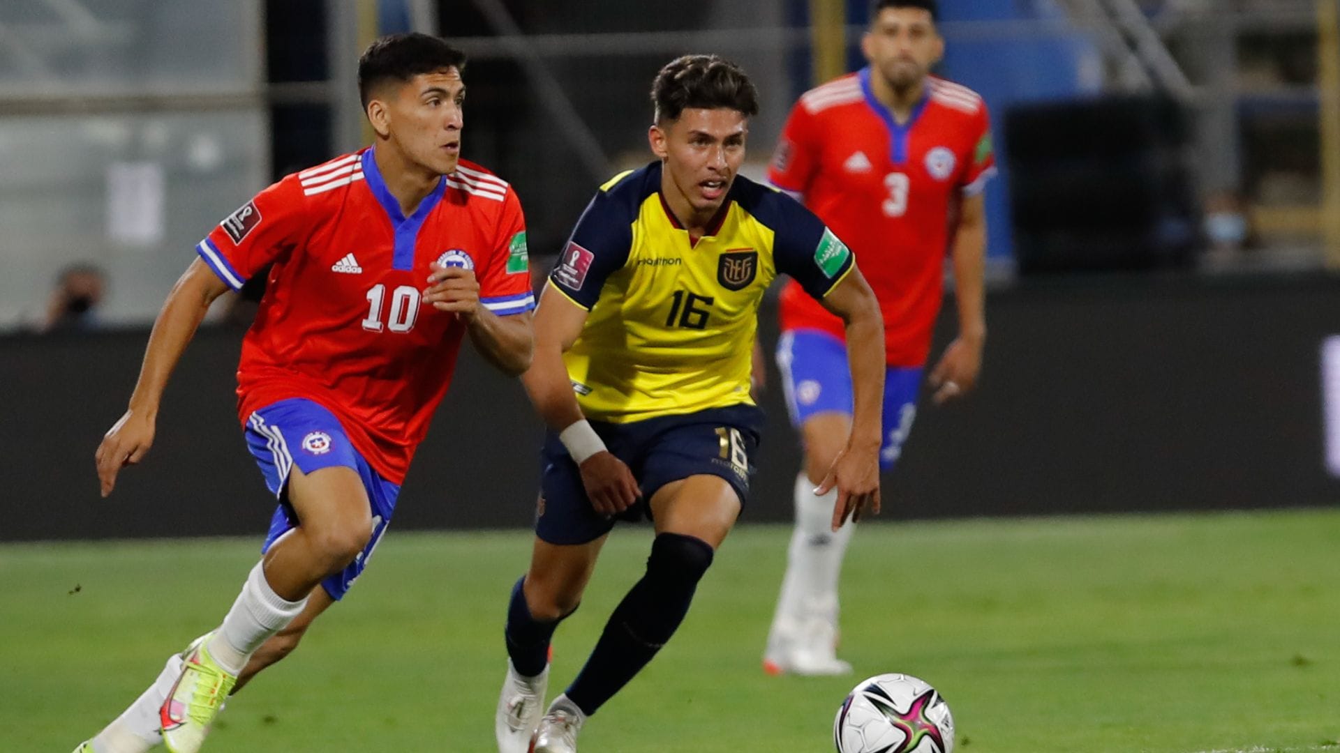 Horario y quién transmite: Nicolás Córdova debutará frente a Ecuador al mando de la Selección Chilena