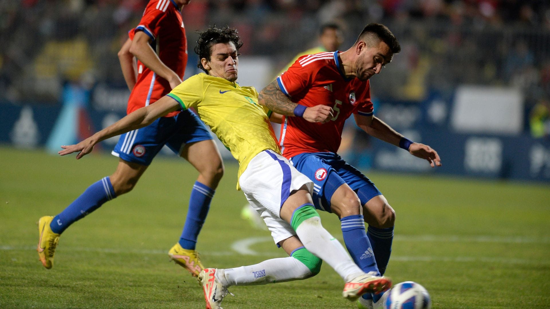 Fue superior pero cayó en penales: La Roja se quedó con la plata del fútbol masculino en los Panamericanos