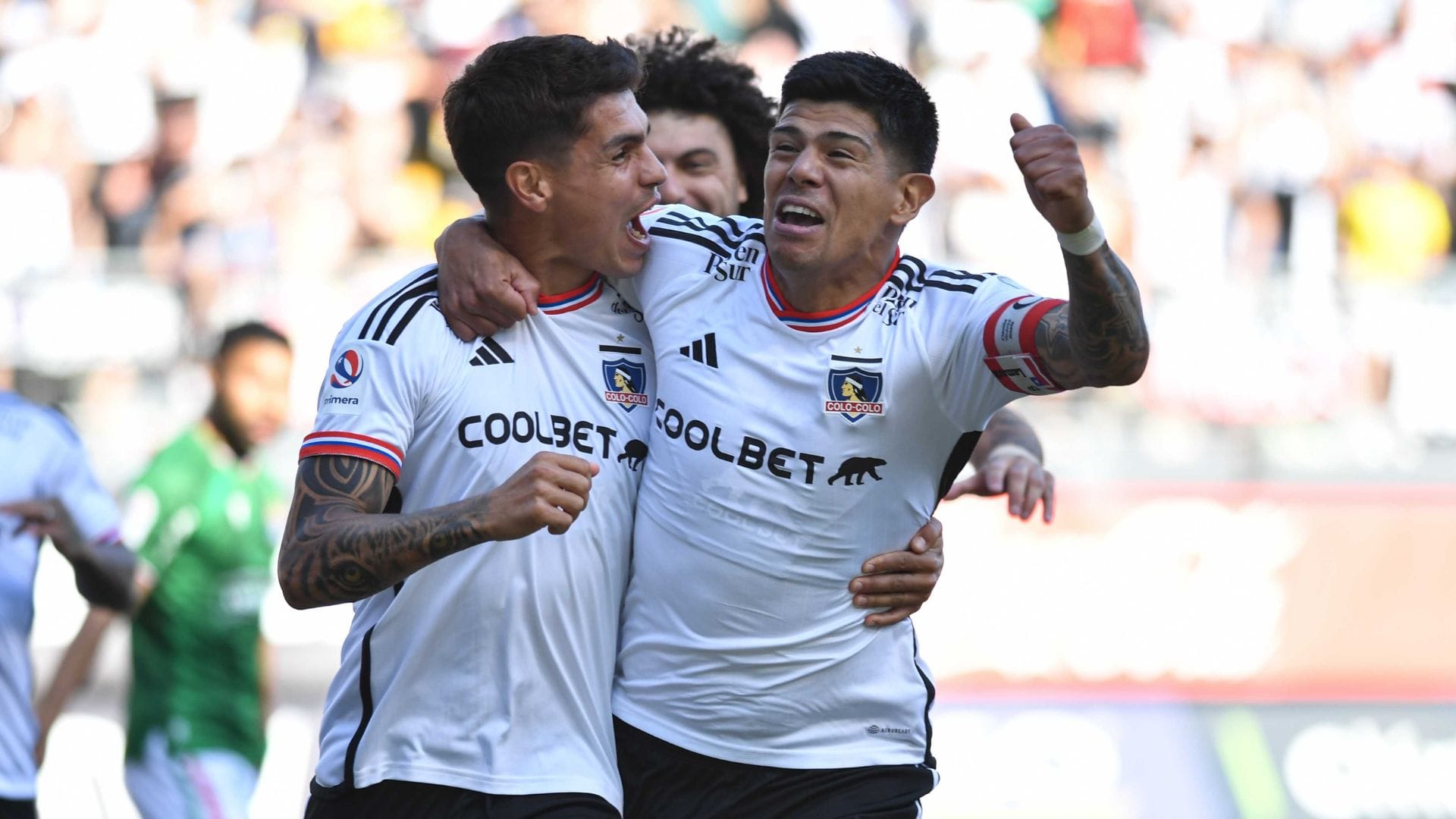 Colo Colo está en la pelea: Los albos vencieron a Audax Italiano y recortaron distancia en la tabla