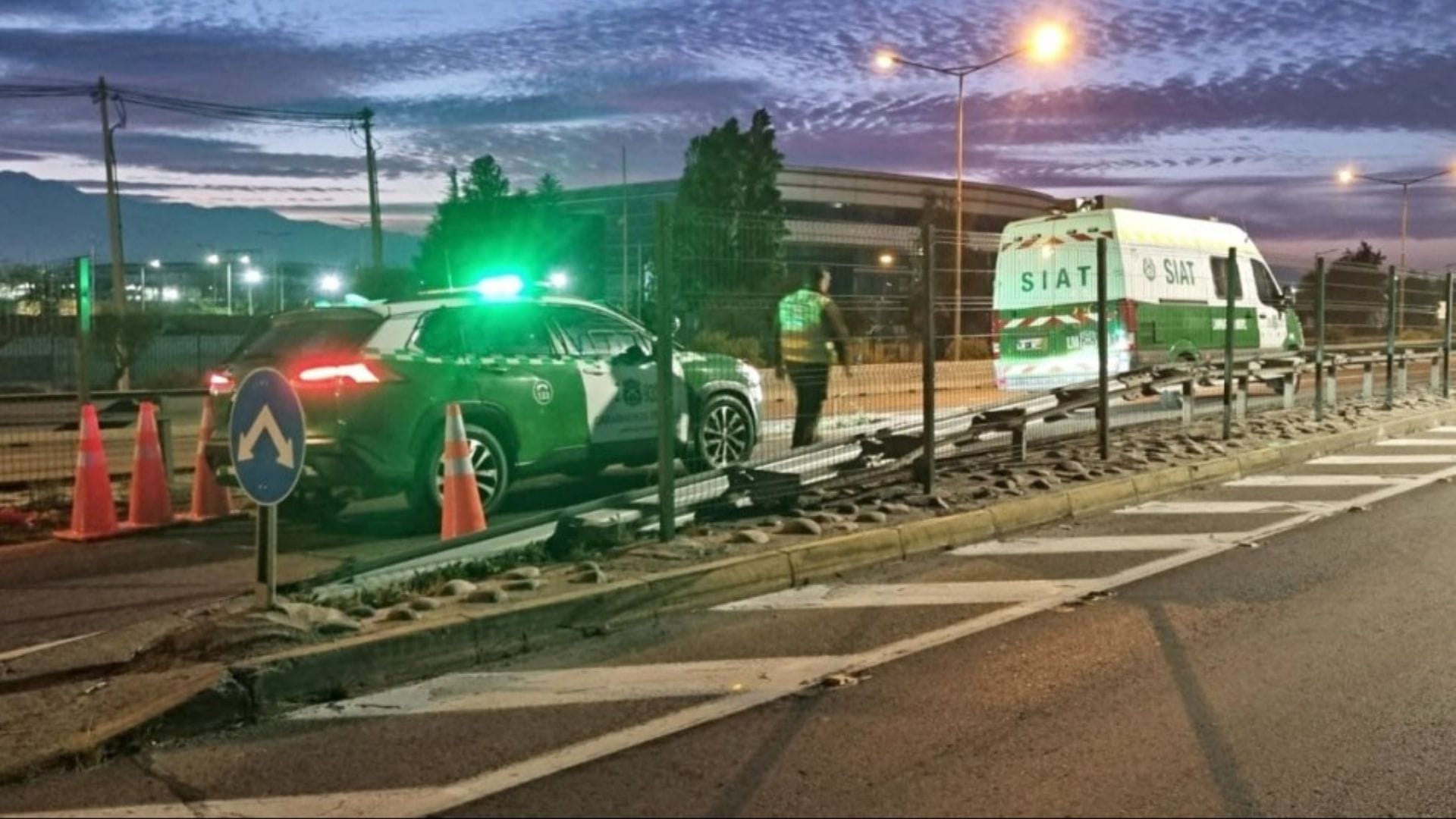 Copiloto de 29 años murió tras salir eyectado: Violento choque deja un fallecido en Autopista Américo Vespucio Norte