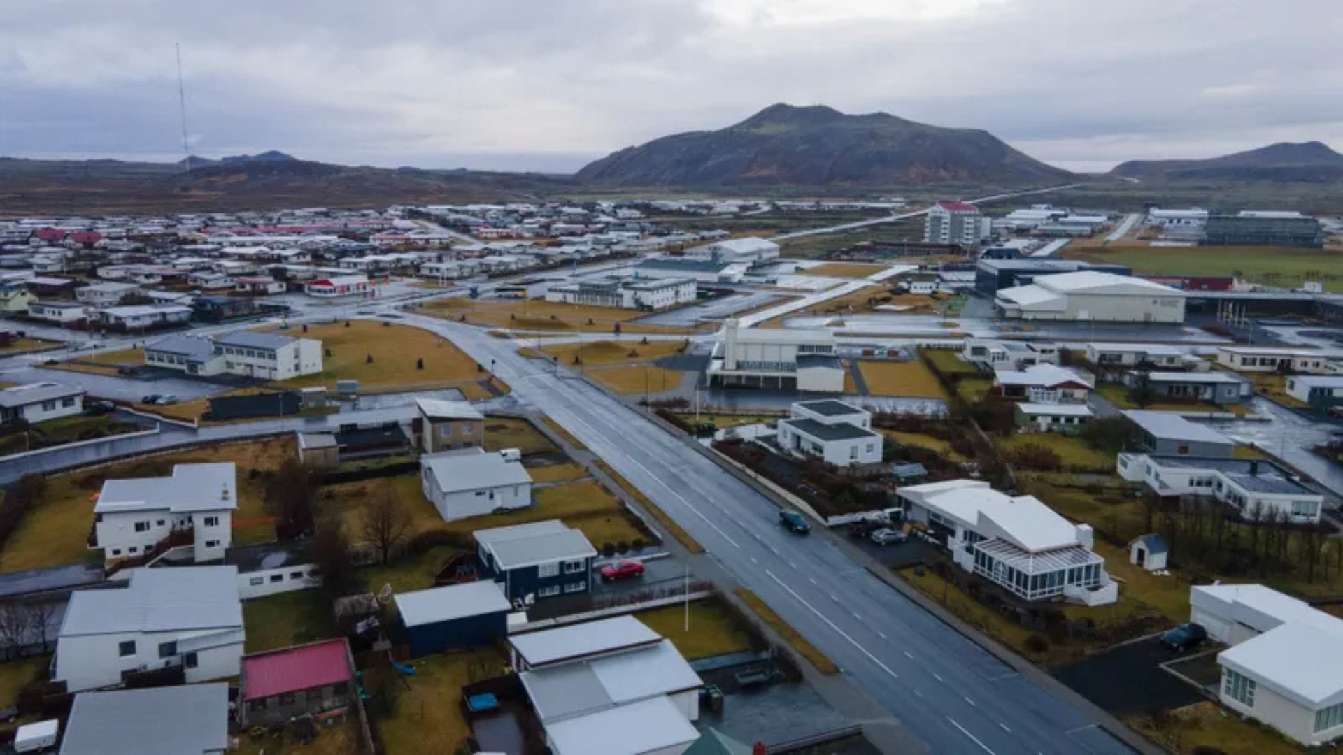 Se han registrado una serie de terremotos: Islandia está bajo emergencia y advierten de erupción