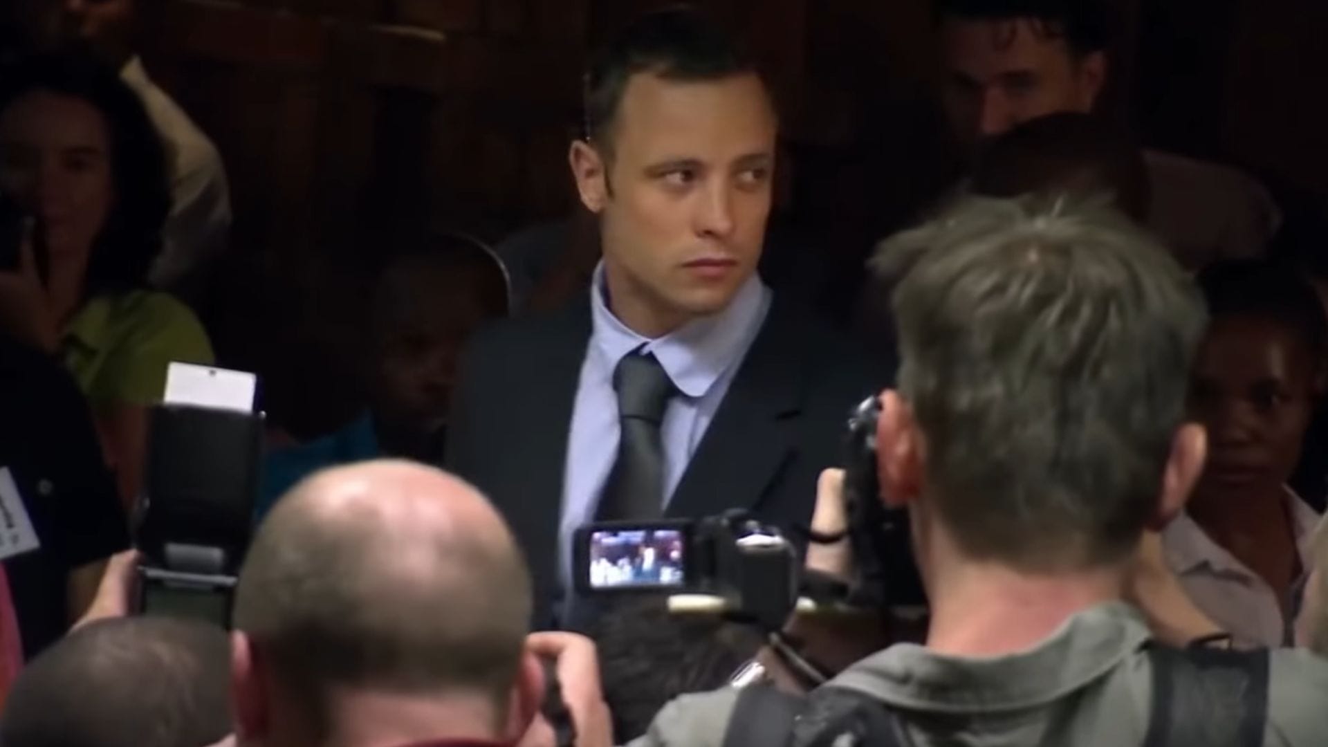 Oscar Pistorius obtiene libertad condicional a diez años de haber sido condenado por matar a su pareja