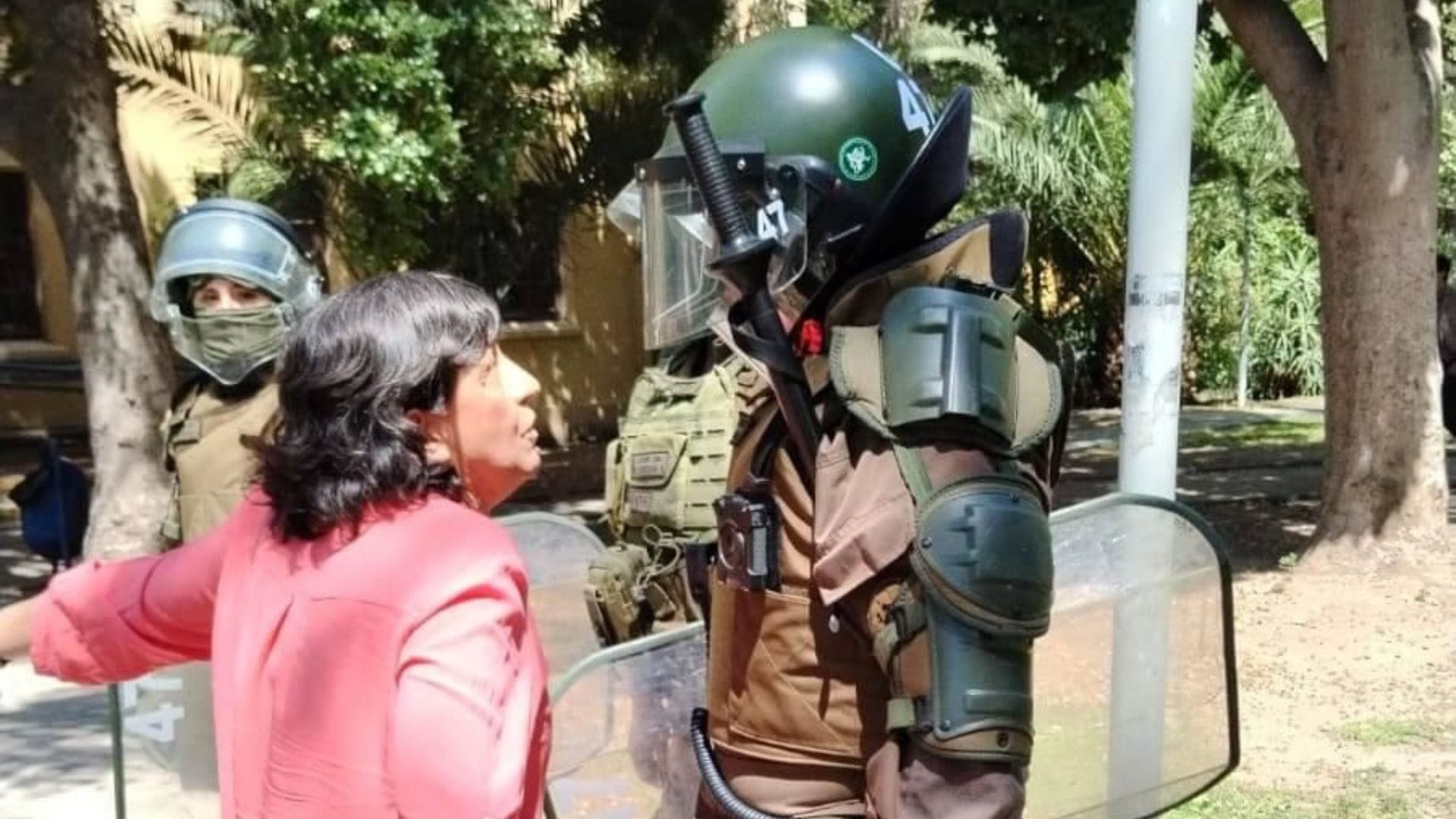 Rectora UMCE anunció “acciones legales necesarias” tras ingreso de Carabineros a la universidad