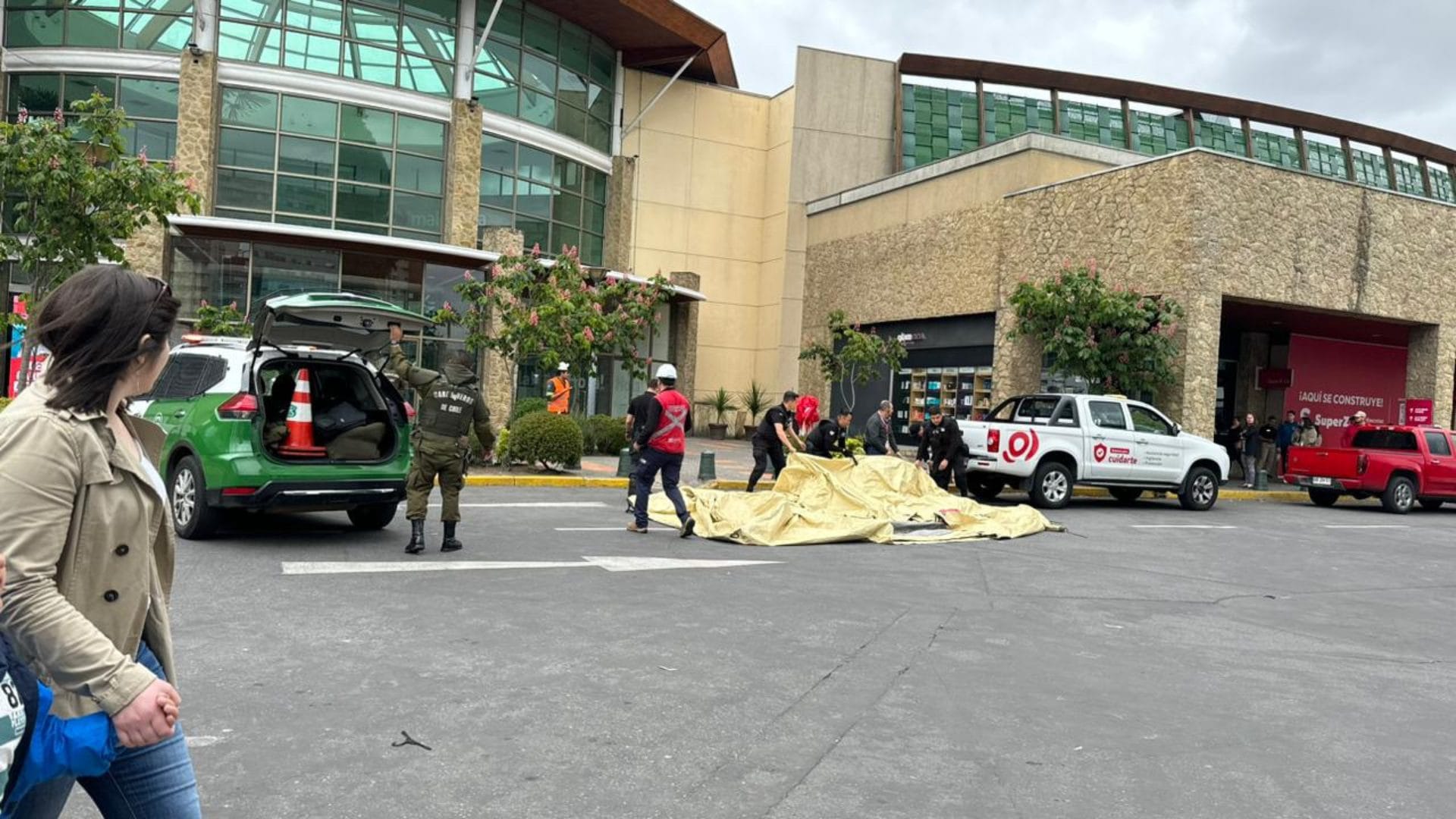 Evacuan Mall Plaza del Trébol en Talcahuano por objeto sospechoso