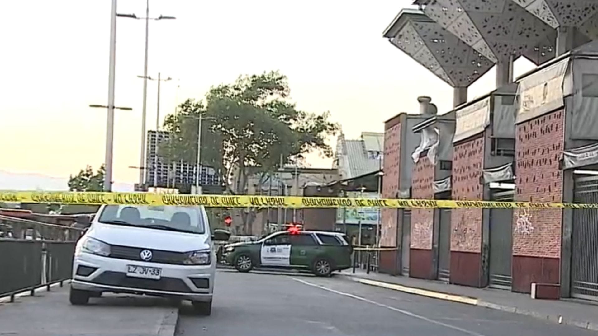 Joven está grave tras ser baleada en Tirso de Molina de Recoleta: Revelan que realizaba su práctica en el GORE de Santiago