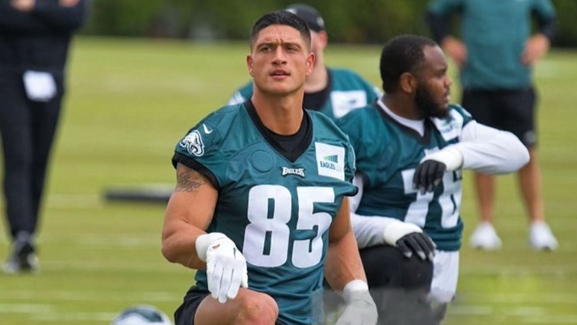 NFL anunció serie semanal sobre Sammis Reyes, el primer chileno que jugó en la liga