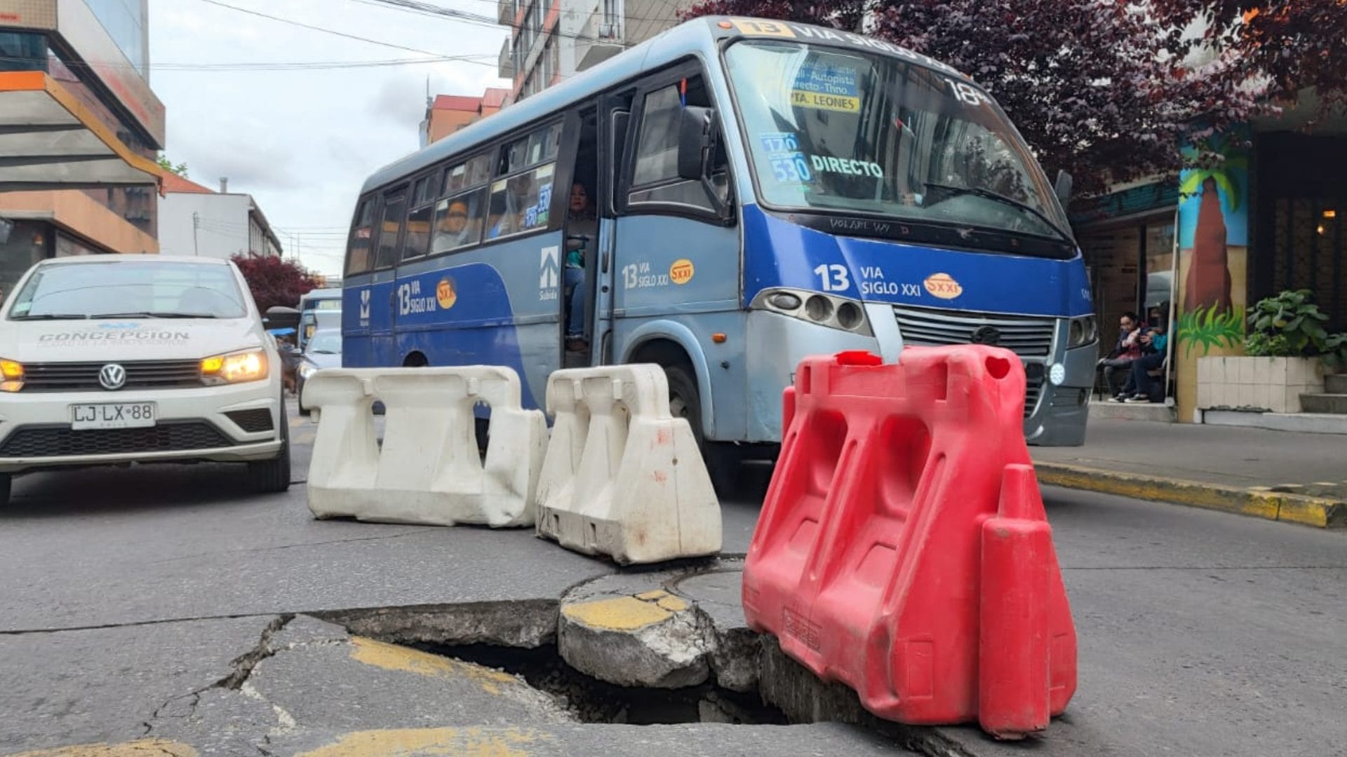 Socavón obliga a cortar el tránsito en San Martín de Concepción: Se aplicarán desvíos