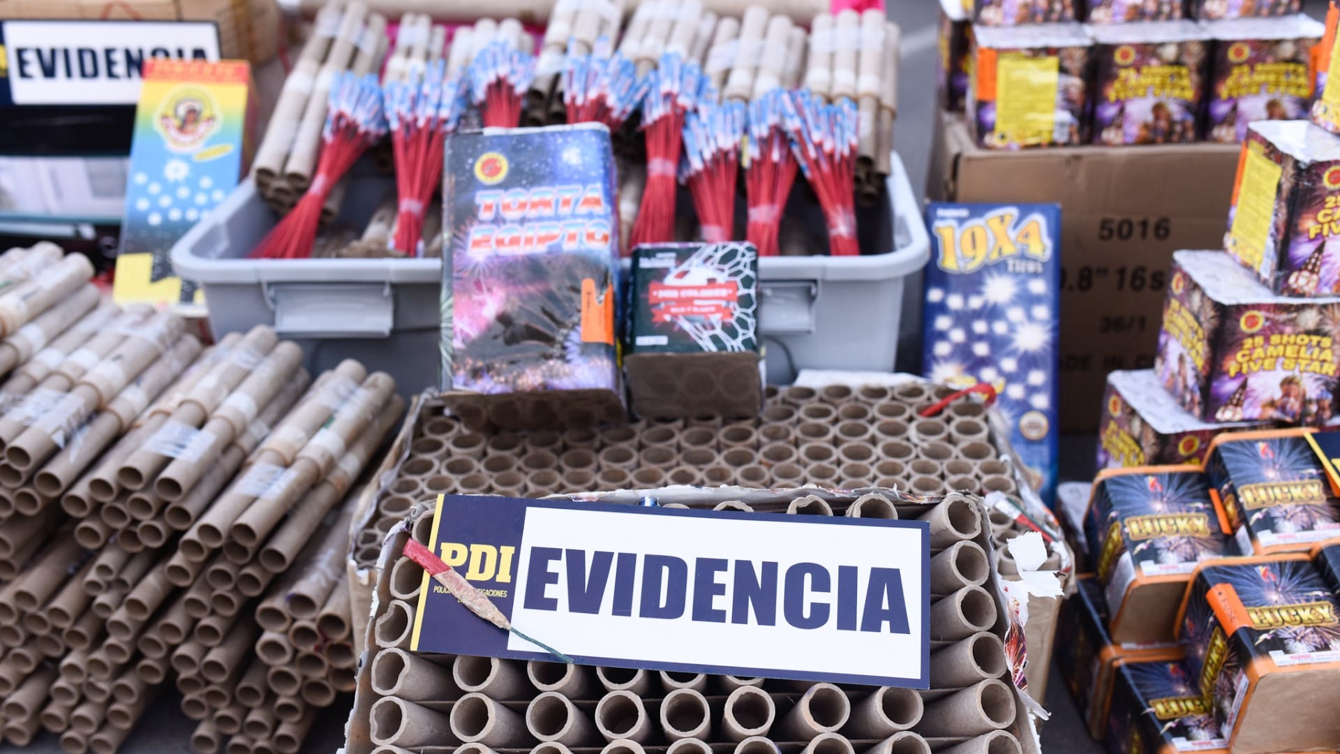 Preocupación por ‘cuetazos’ con pirotecnia ilegal en el Gran Concepción en la previa a Año Nuevo: Llaman a denunciar