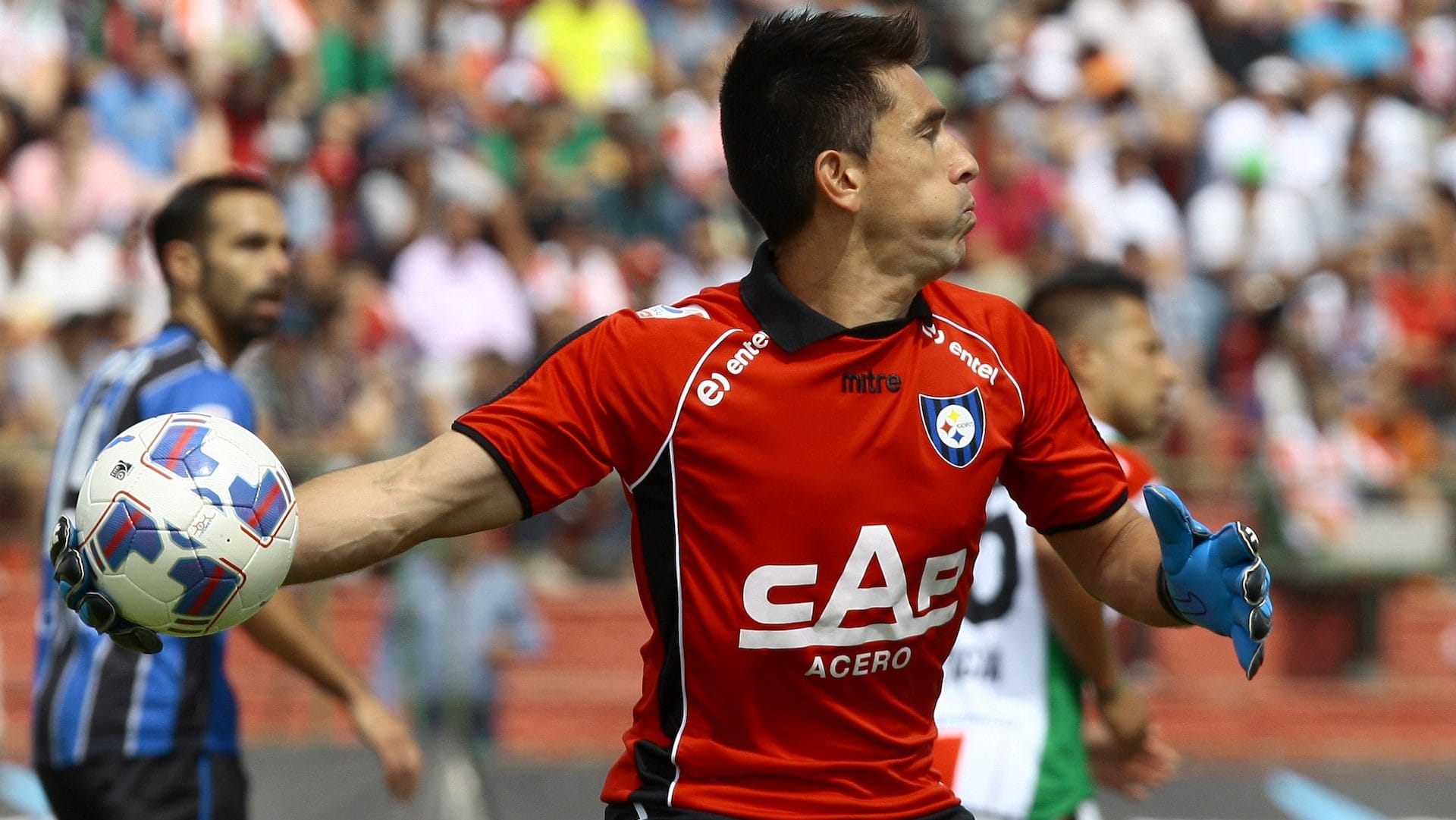 Miguel Jiménez adelanta la gran final de Huachipato y la posible salida de Gustavo Álvarez