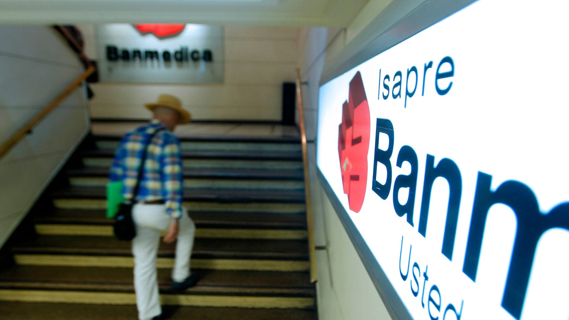 Banmédica y Vida Tres renuncian a la Asociación de Isapres en medio de crisis en la industria