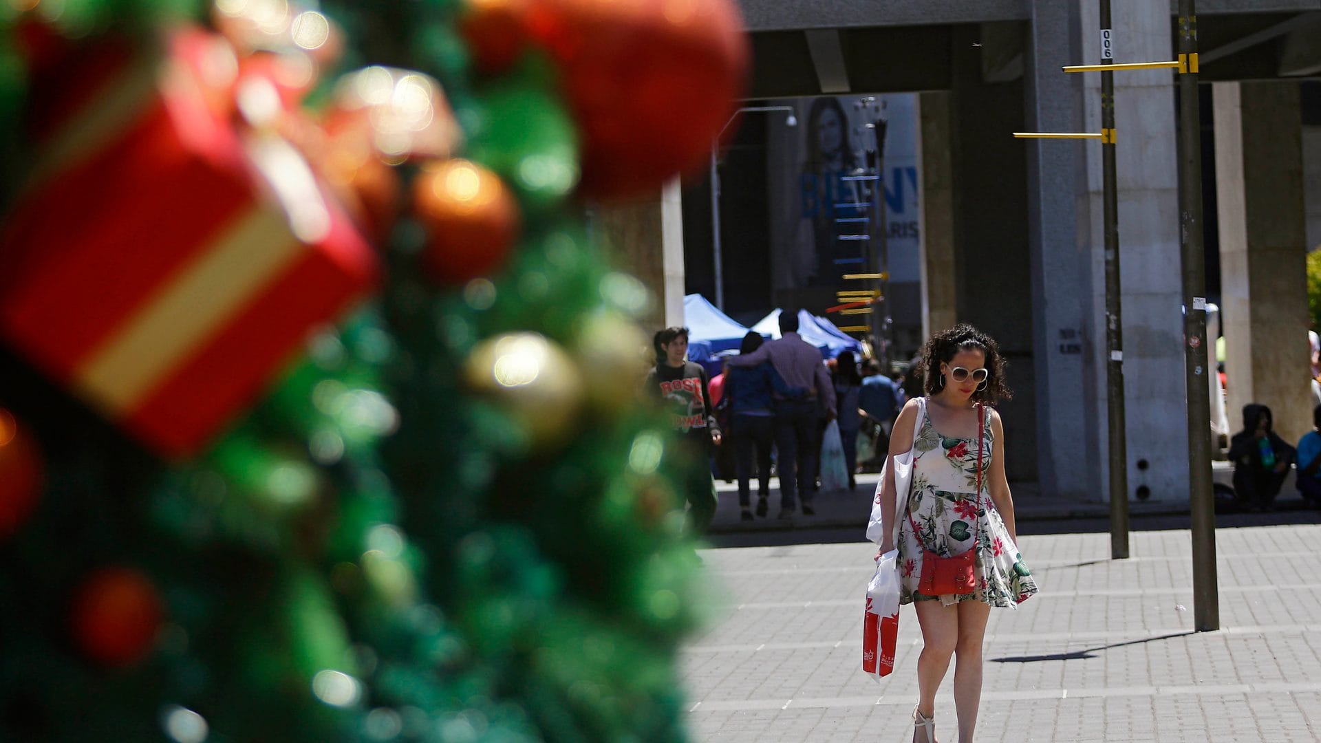 Comercio de Concepción ajustó sus horarios previo a la Navidad