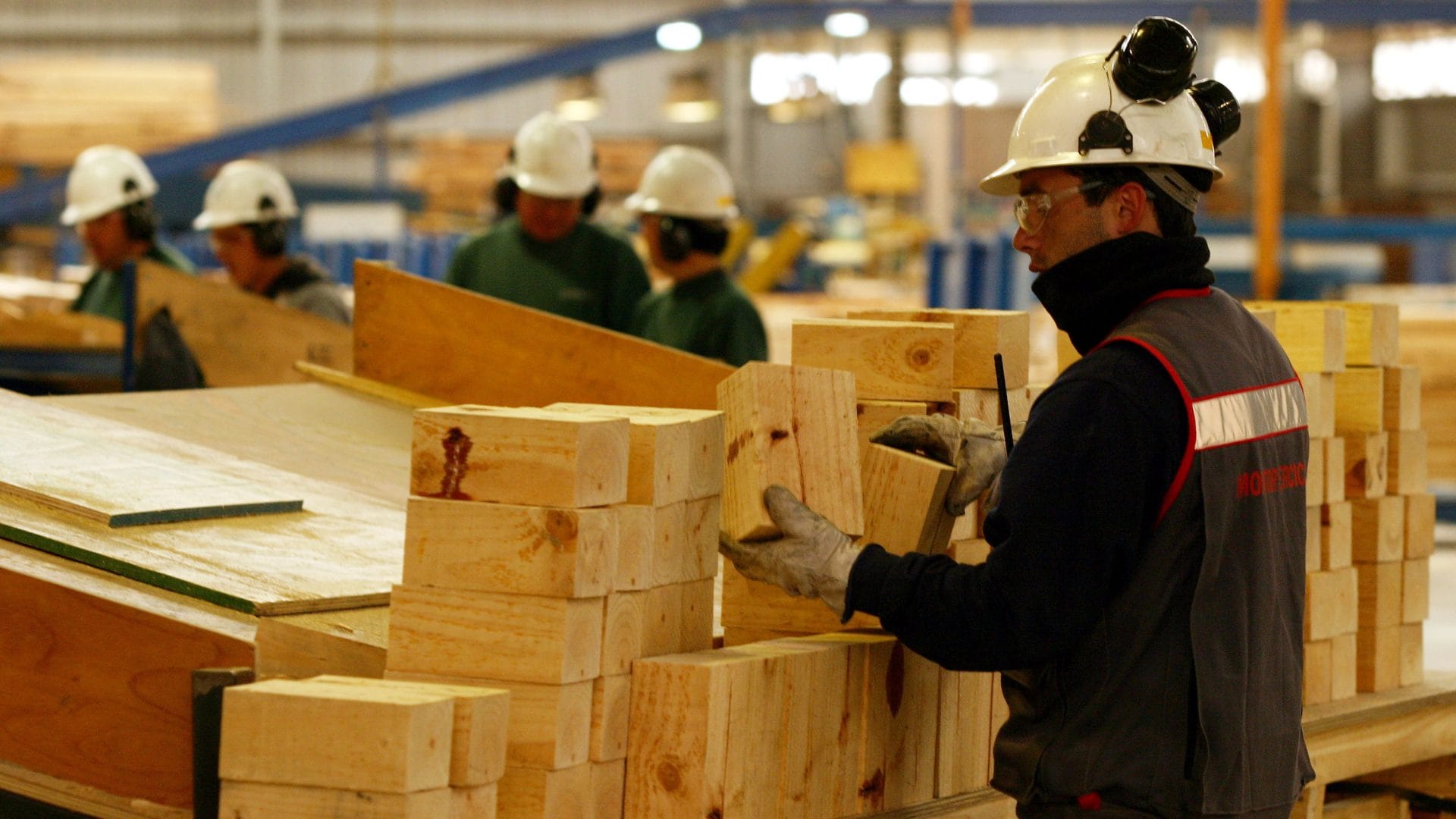Empresas proveedoras de construcción proyectan la pérdida de nueve mil empleos en el Biobío