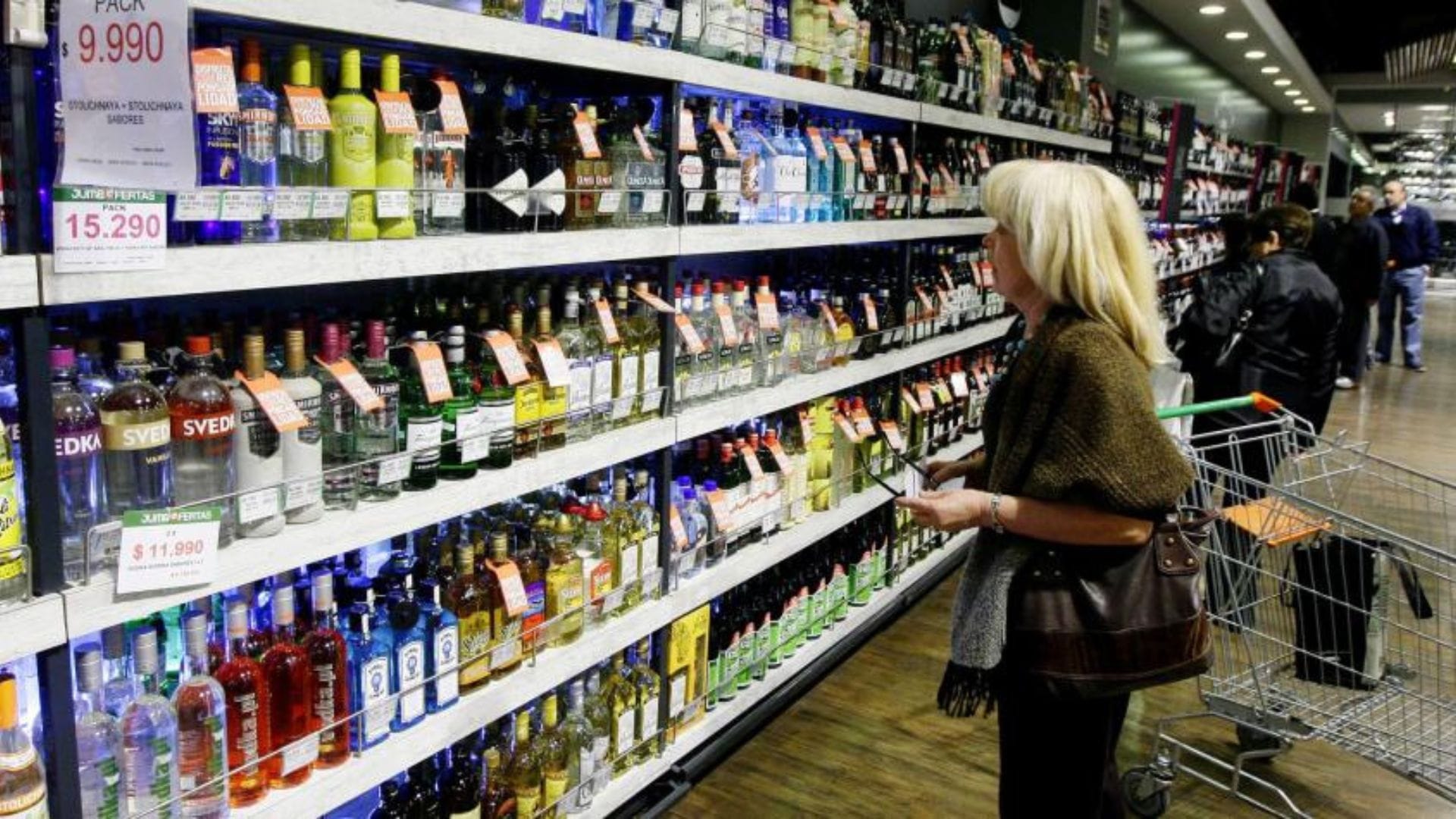 Revisa los horarios de cierre de los supermercados y malls para el Año Nuevo