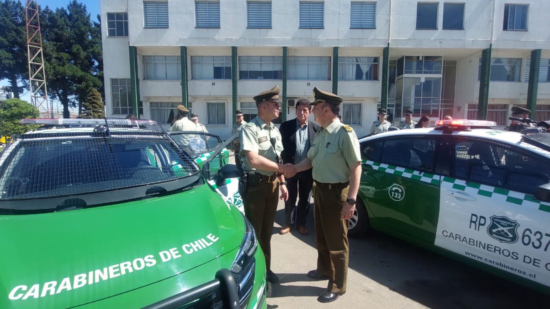 Plan Verano Seguro: Carabineros entrega 15 vehículos policiales a distintas comunas del Biobío