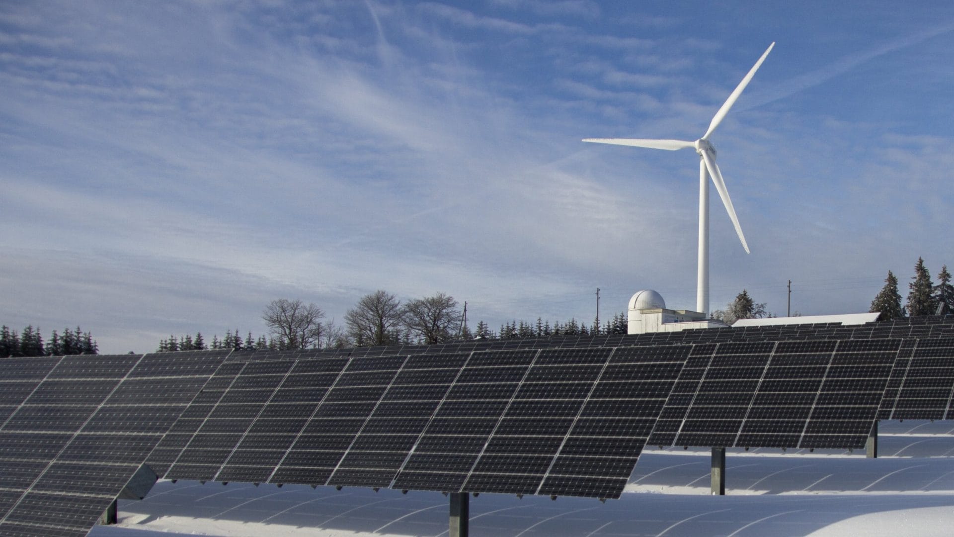 Región del Biobío tiene una percepción más positiva sobre el progreso de las energías renovables que el promedio del país