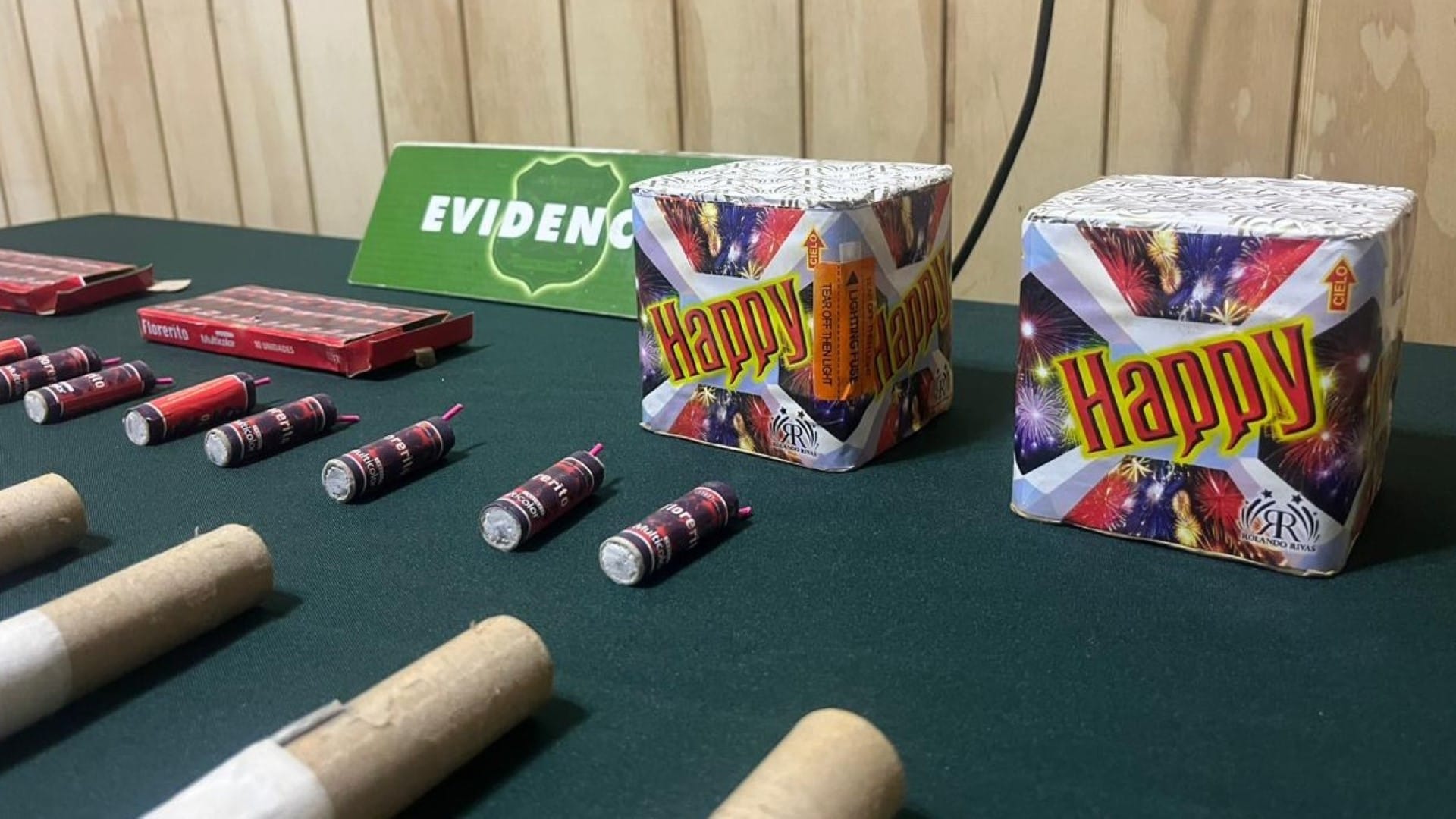 Descubren venta de fuegos artificiales ilegales en plena Plaza de Tribunales en Concepción