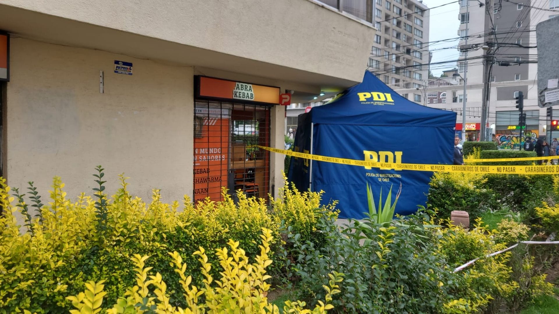 Hombre fue asesinado en la vía pública en el centro de Viña del Mar: Ocurrió tras una discusión