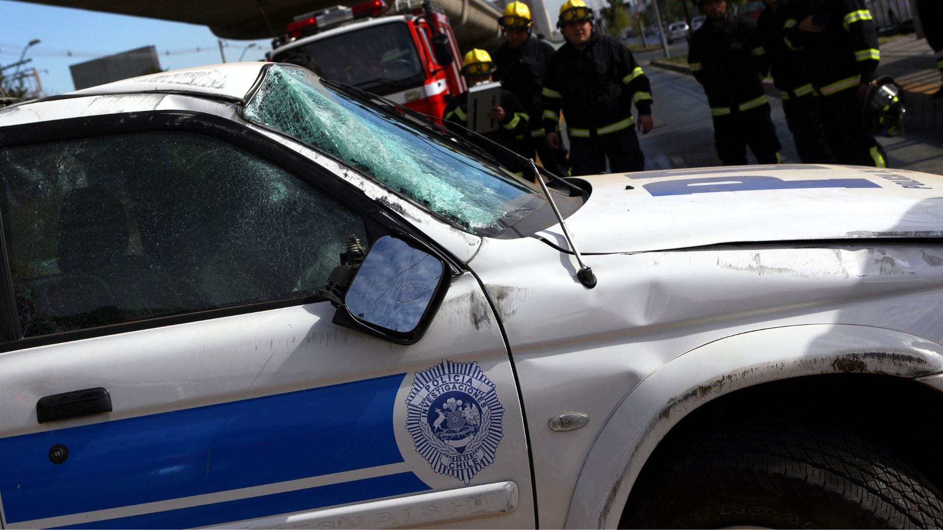 Hay cinco lesionados: Brigada de la PDI sufrió accidente de tránsito mientras se dirigía a un procedimiento policial en San Joaquín