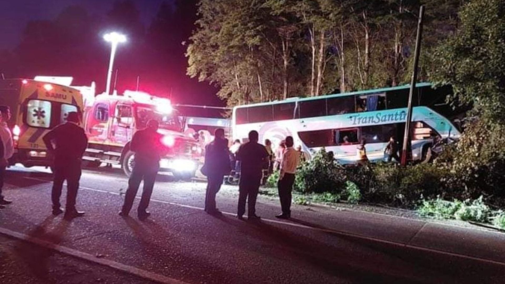 Al menos 19 heridos deja accidente protagonizado por un bus de dos pisos en la Ruta 5 a la altura de Gorbea