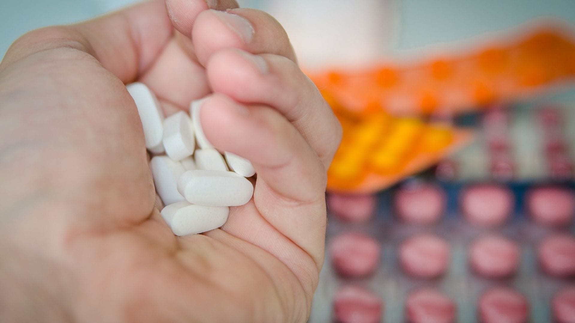 Le administró paracetamol con tramadol a su hija de 4 años: Dejan en prisión a madre por parricidio tentado en Talca