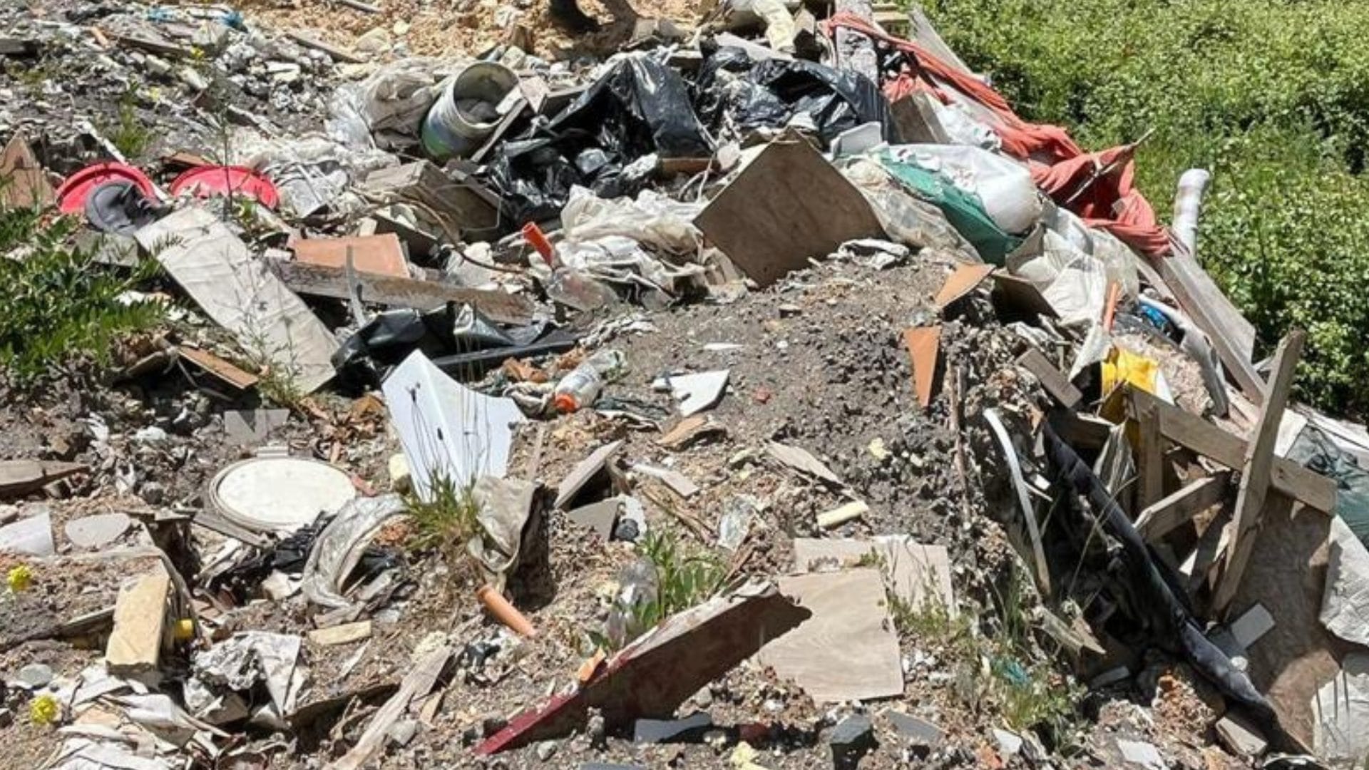 Denuncian la existencia de vertederos ilegales en Chiguayante