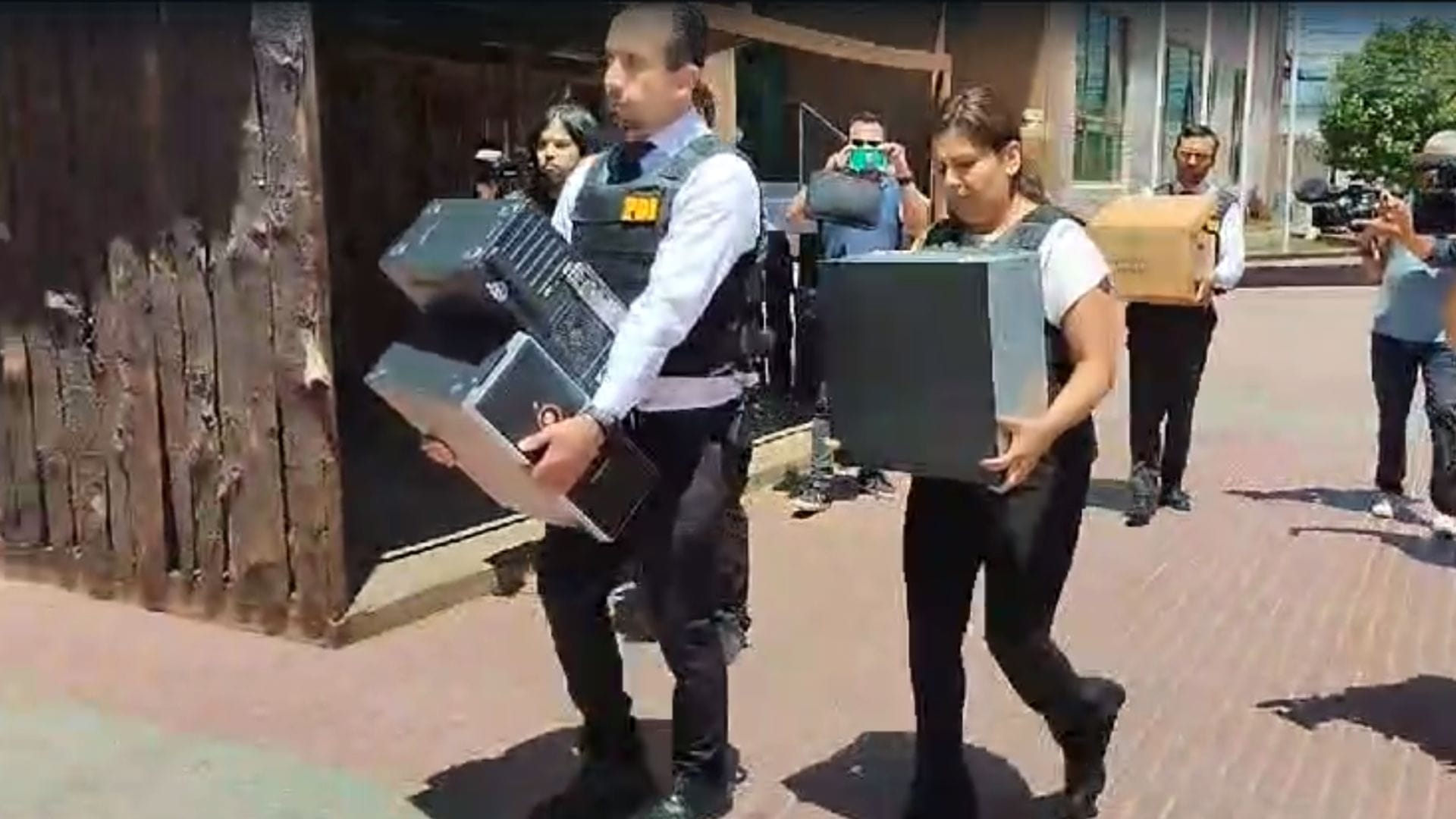 Editorial: El estándar mínimo para una autoridad debiera ser no estar imputado por un delito