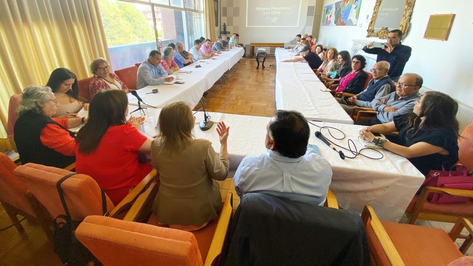 Gobierno socializa reforma de pensiones en el Biobío adportas de votación en la Cámara