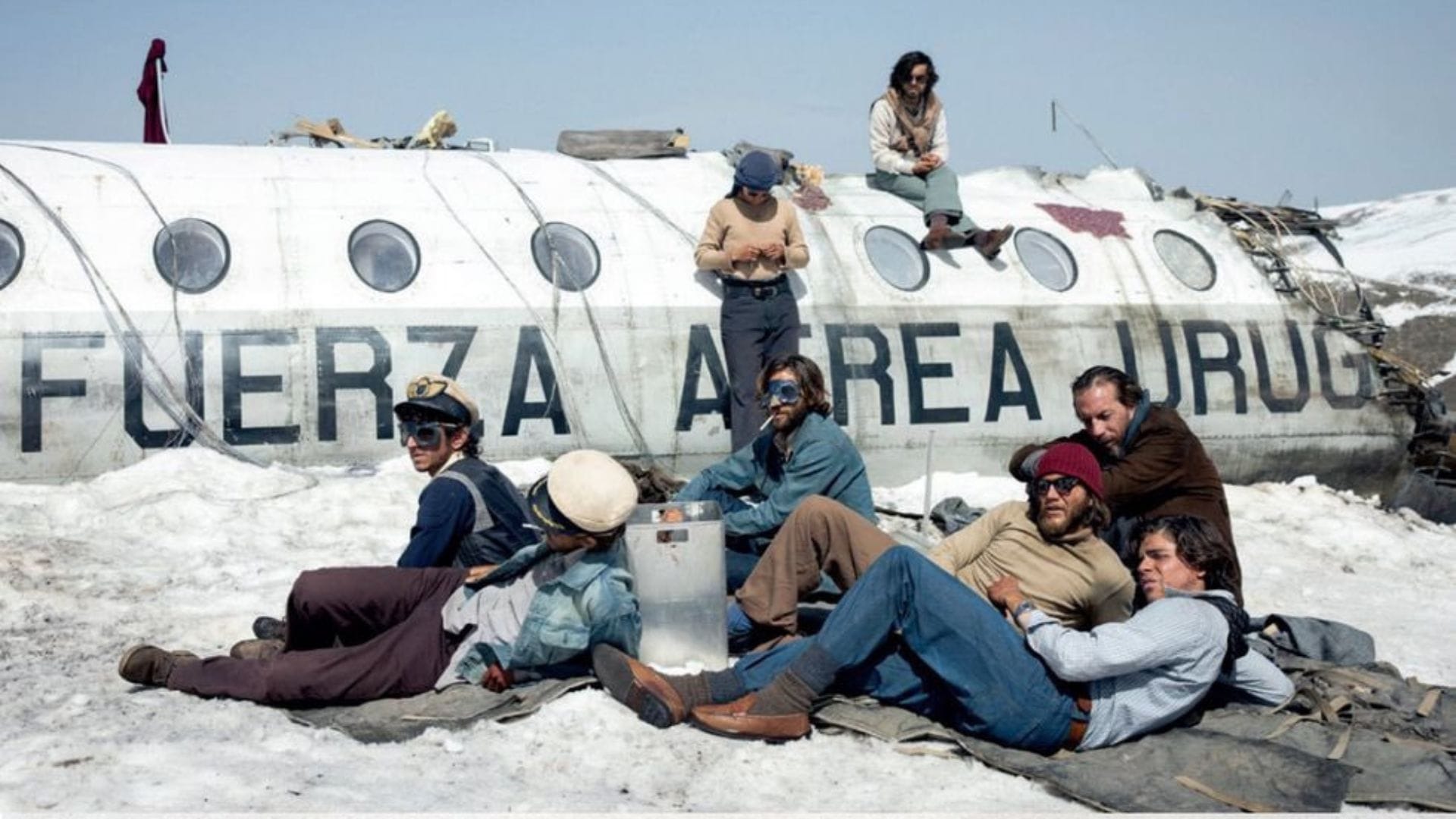 Conoce la tragedia real en Chile detrás de “La sociedad de la nieve”, el nuevo fenómeno de Netflix
