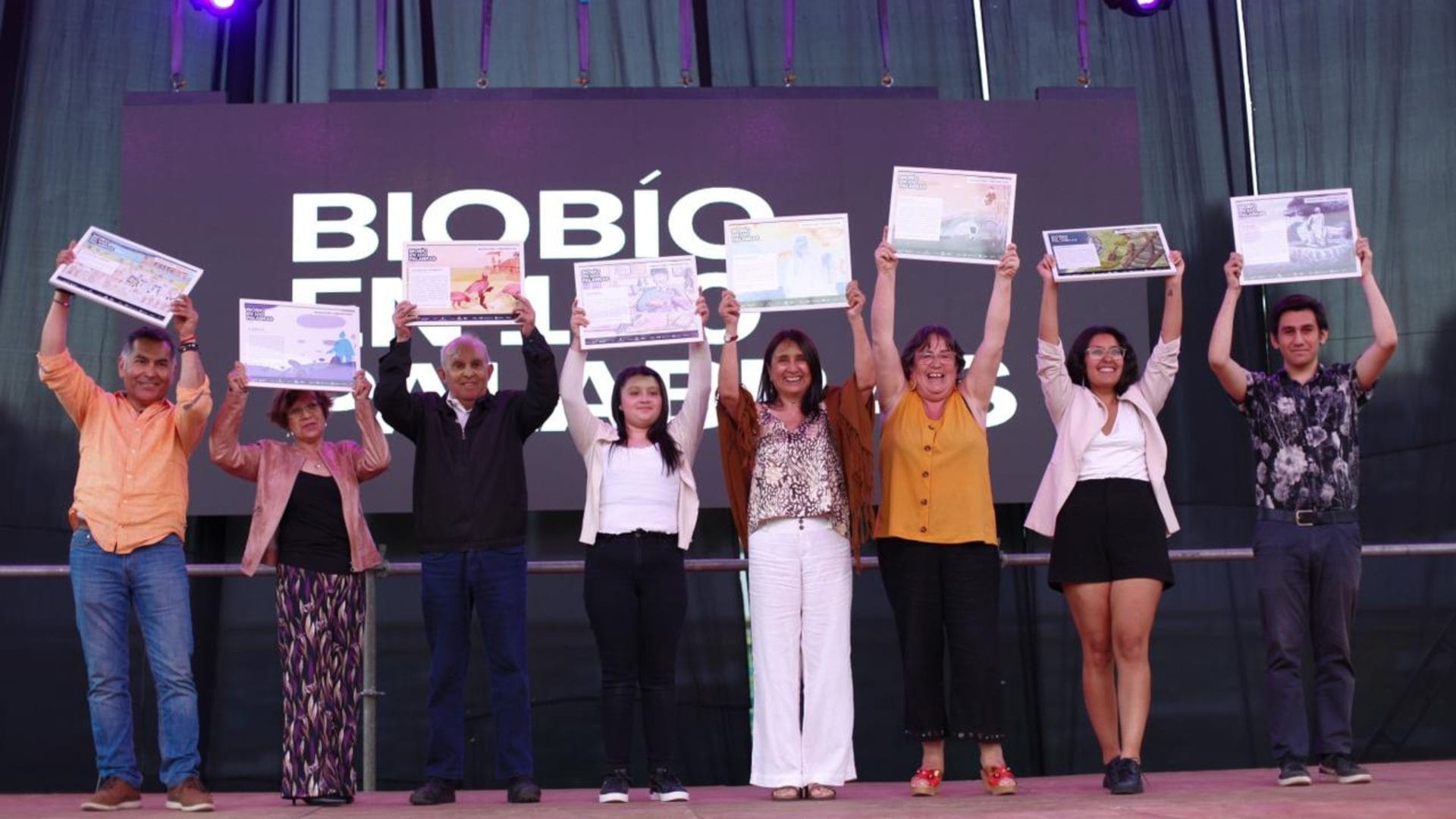 Presentan a los ganadores de la XII edición de Biobío en 100 Palabras