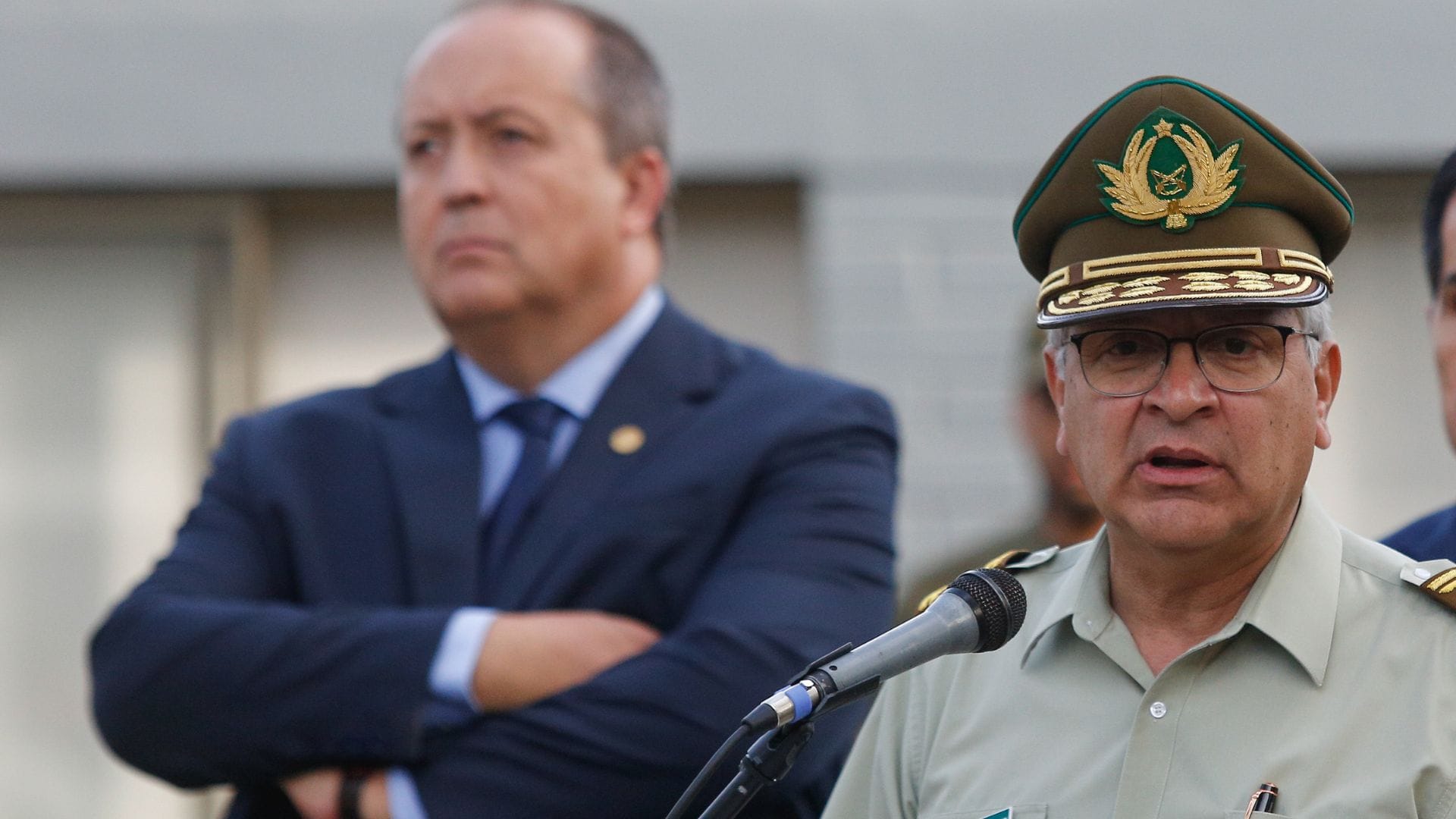 Editorial: Es incompatible ser General Director de Carabineros y estar imputado de un delito