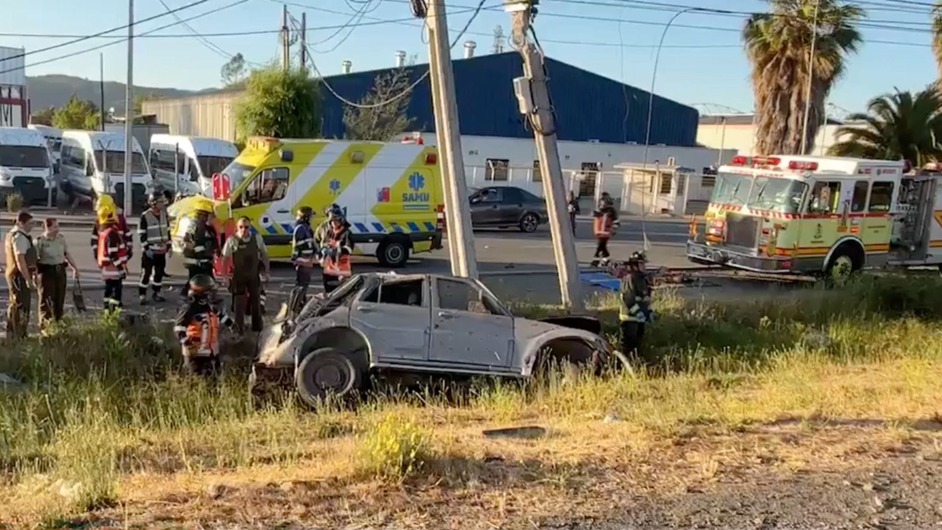 Camioneta chocó con un poste a alta velocidad: Tres muertos deja violento accidente de tránsito en la Ruta 5 a la altura de Talca