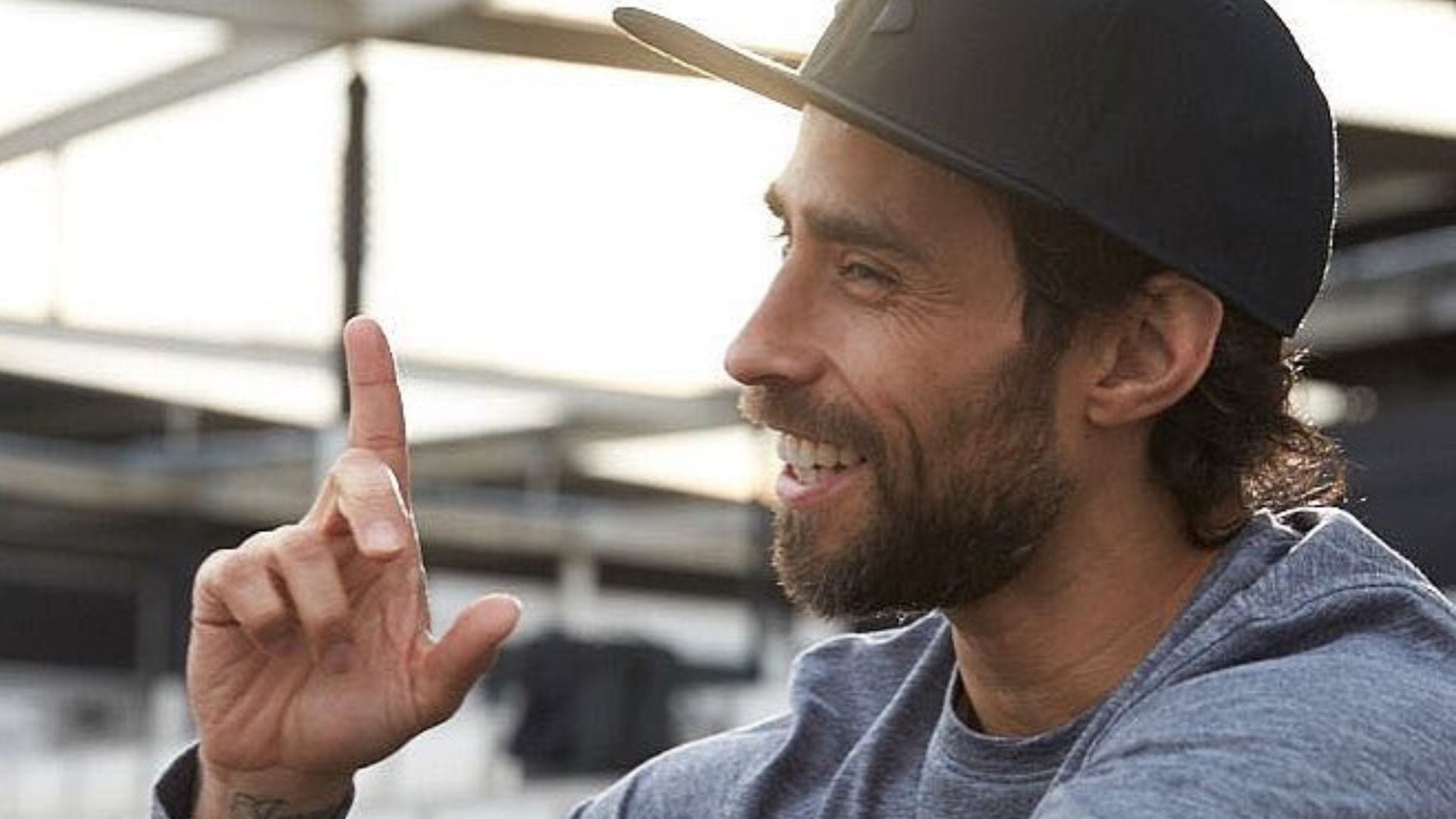 Jorge Valdivia refuta acusación de “joteo” durante carrete: “Estoy enamorado, feliz y fiel”