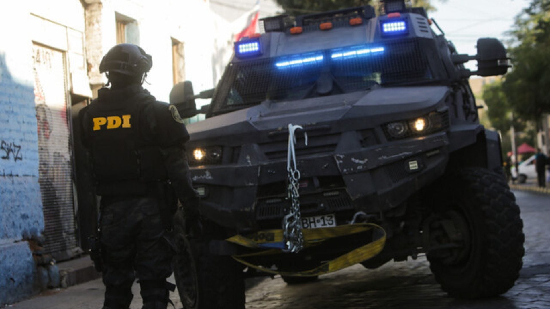 Operativo de la PDI permitió dar con sitio clave de la RML: Incautaron armas y evidencia en terreno usurpado del Arzobispado en Cañete