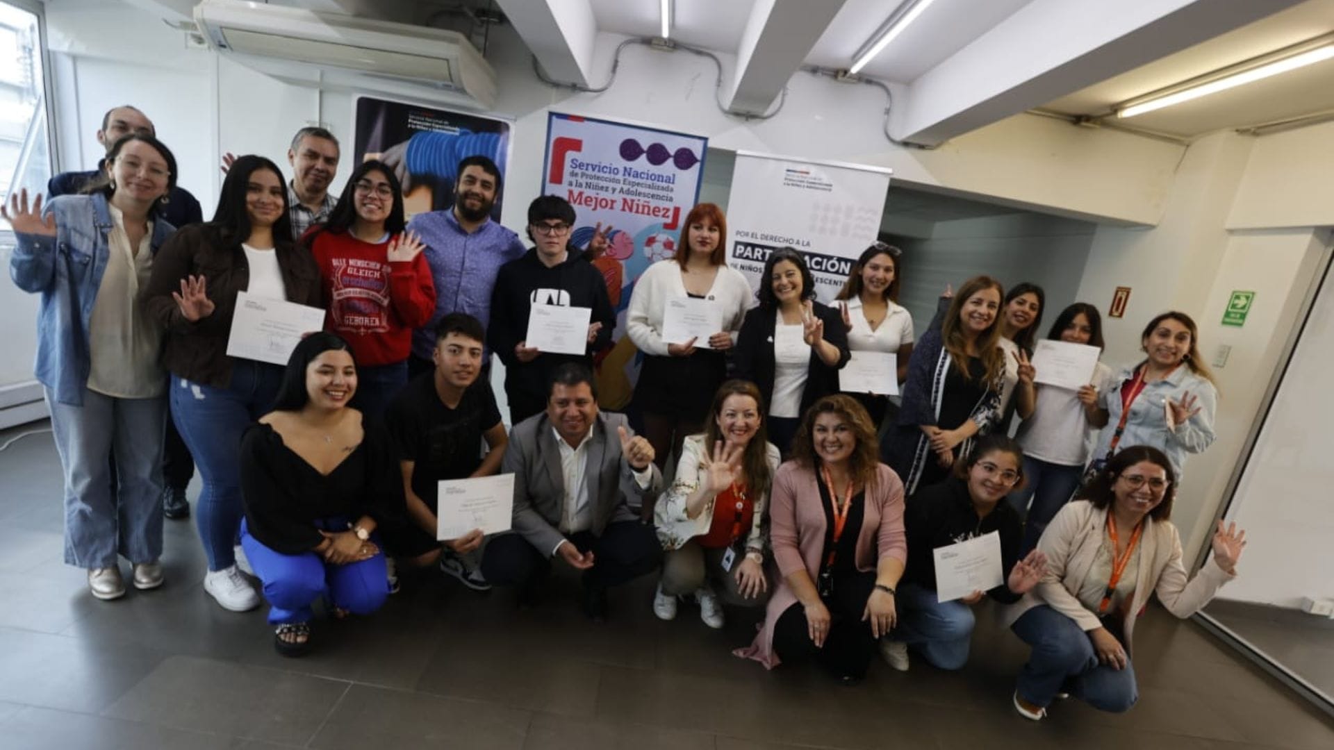 Mejor Niñez en el Biobío reconoció a jóvenes de residencias que ingresarán a la Educación Superior