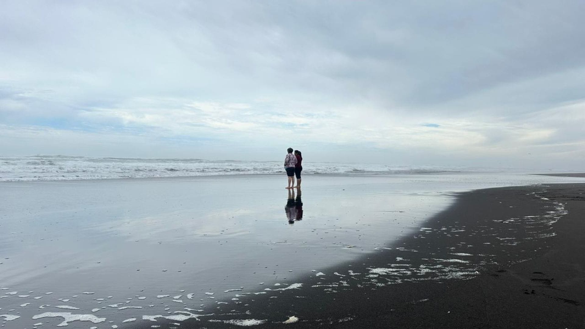 Los Álamos: Avanzan los diálogos para fijar un acceso oficial a playa Pangue