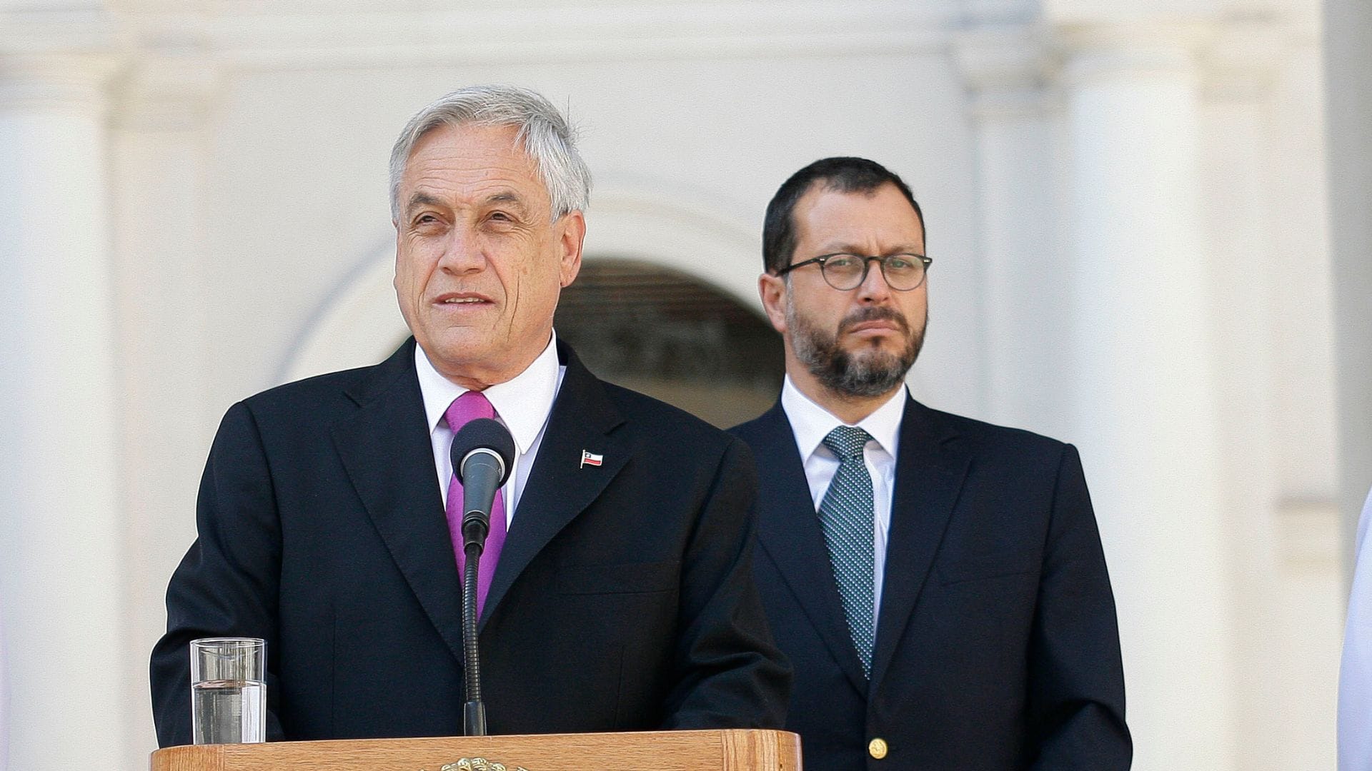 Rodrigo Hinzpeter se emociona al hablar de la muerte de Piñera