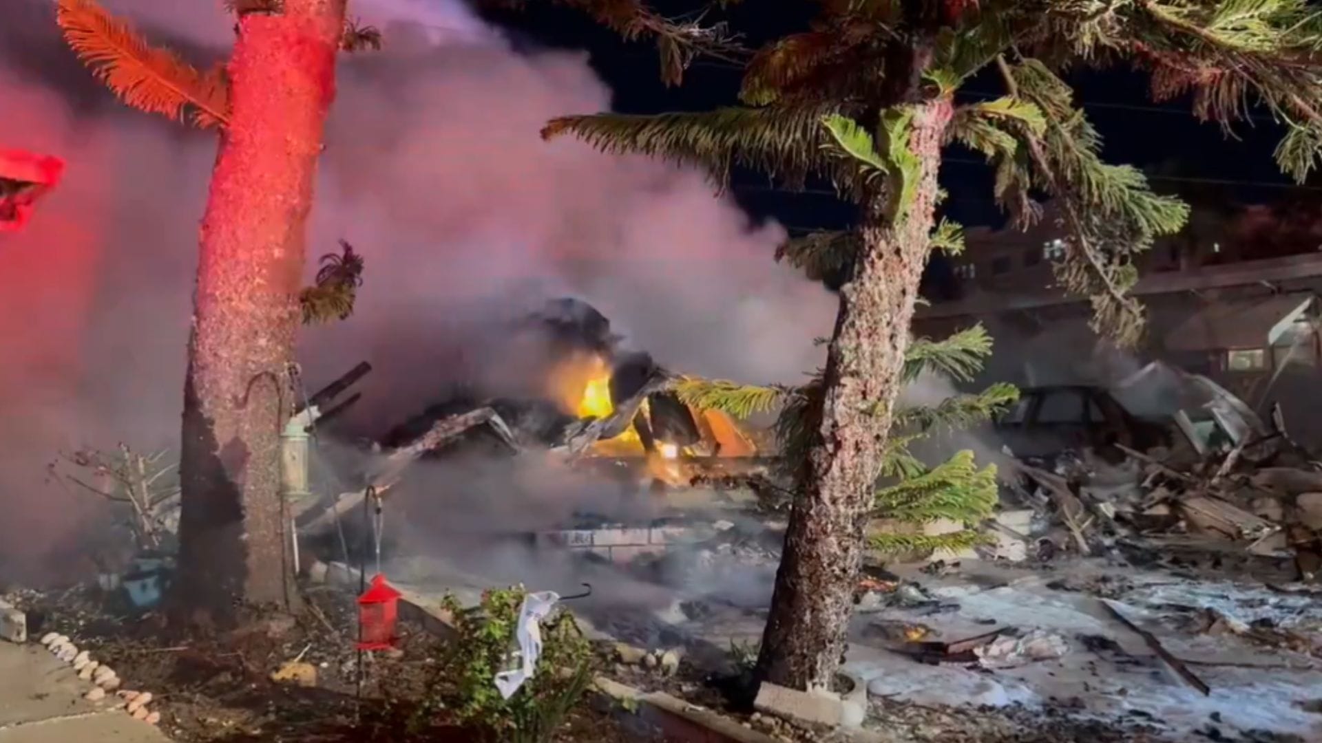 Avioneta cayó sobre un parque de casas rodantes: Al menos tres muertos tras fatal accidente aéreo en Florida, Estados Unidos