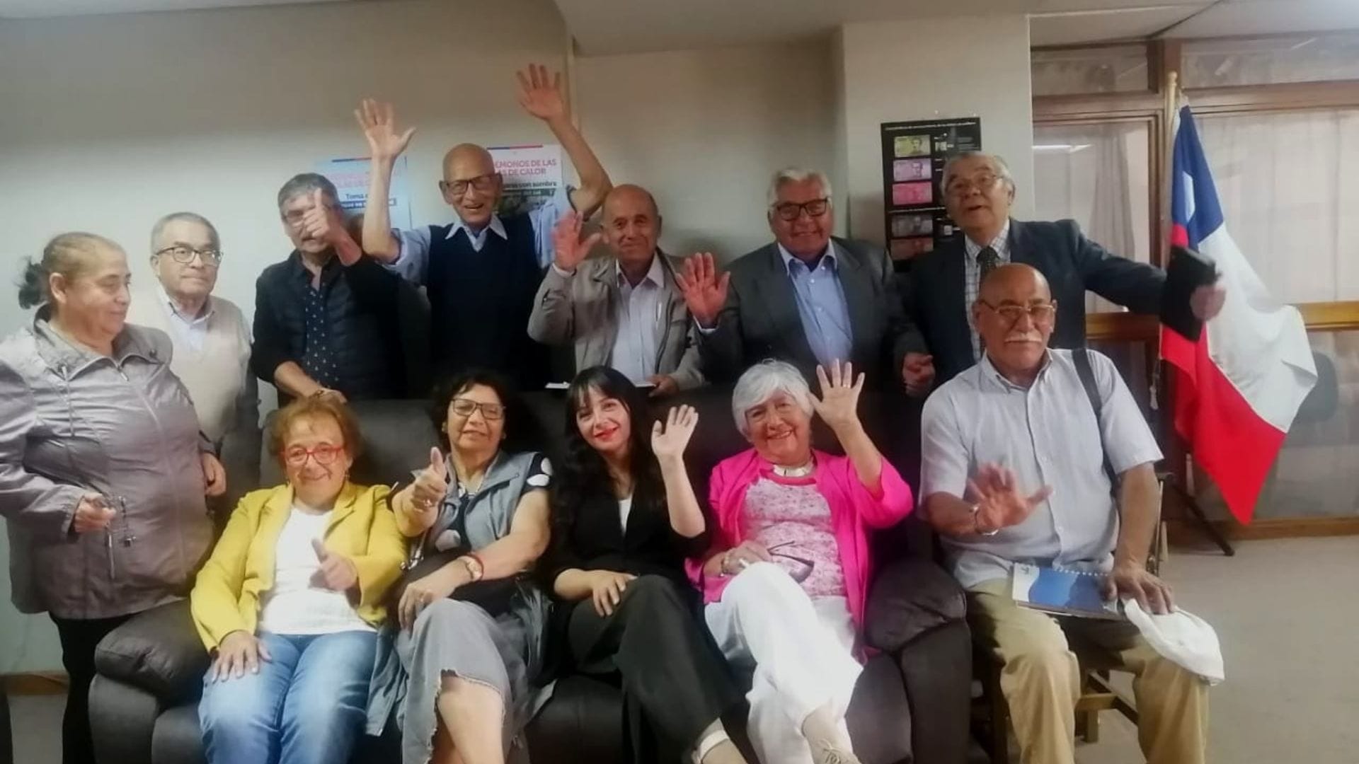 Adultos mayores del Biobío reúnen importante monto en apoyo de Valparaíso